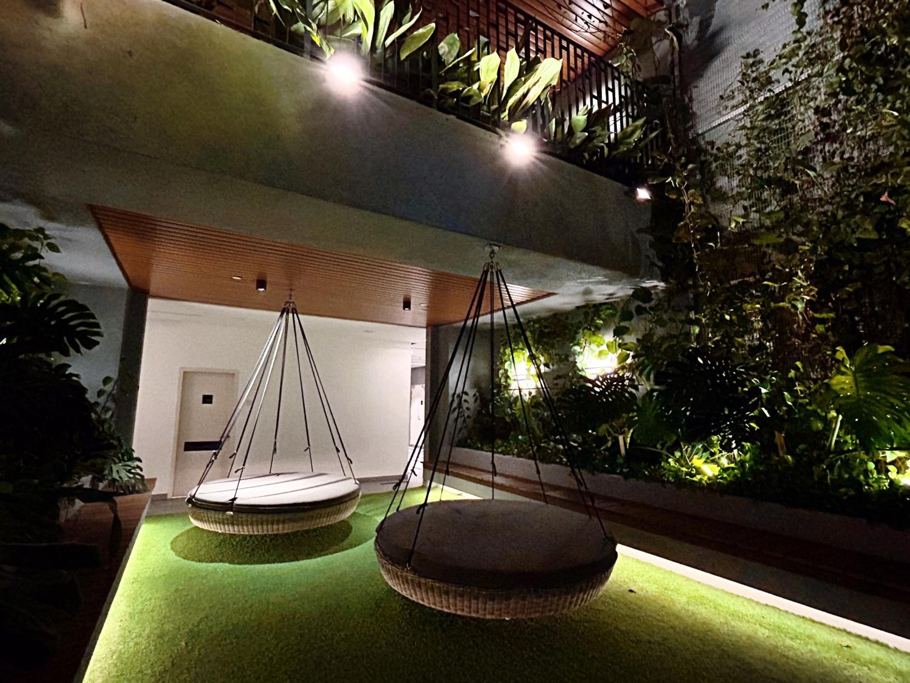 Ceylonz Suites by Manhattan Group