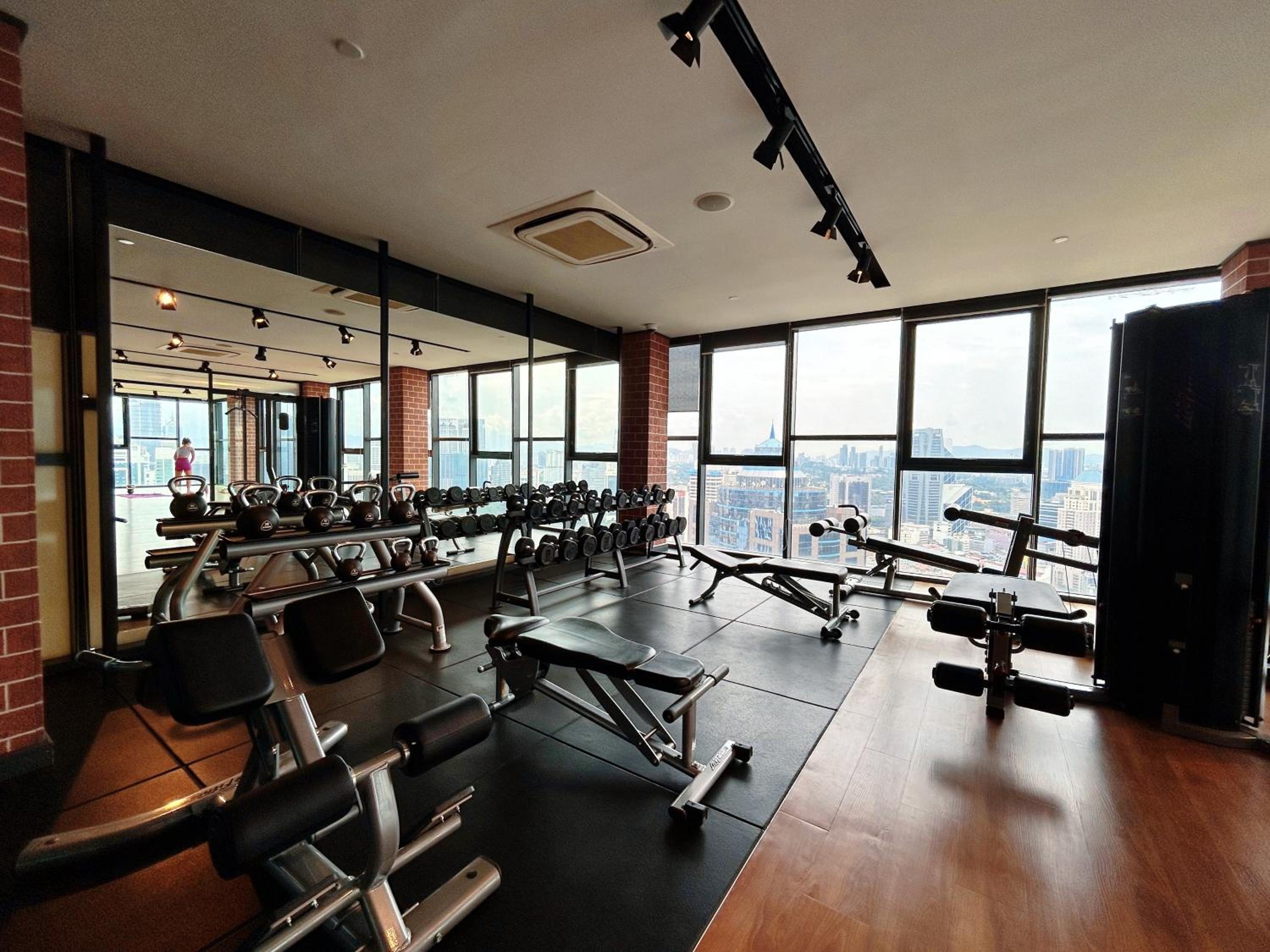 Ceylonz Suites by Manhattan Group