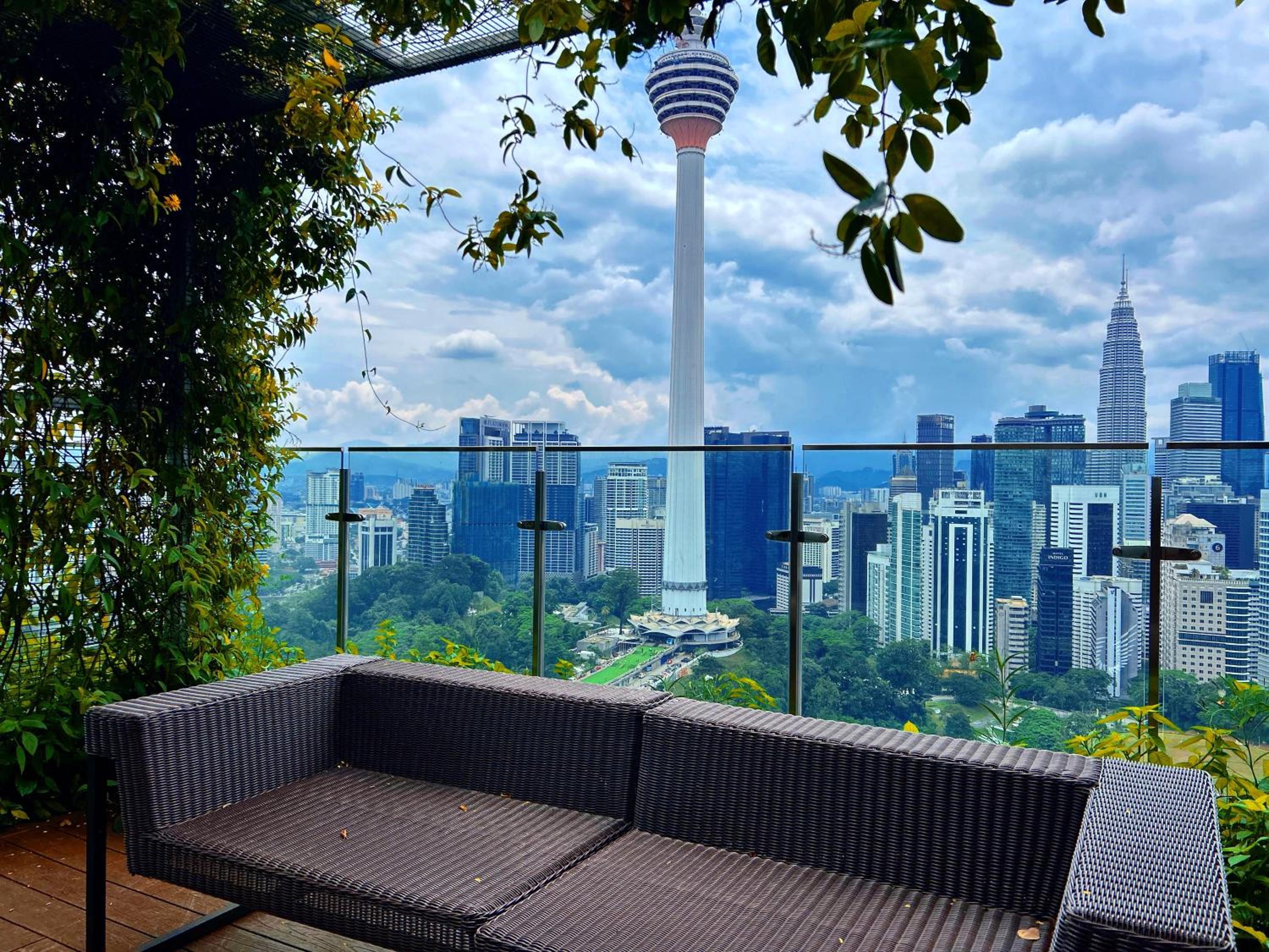Ceylonz Suites by Manhattan Group
