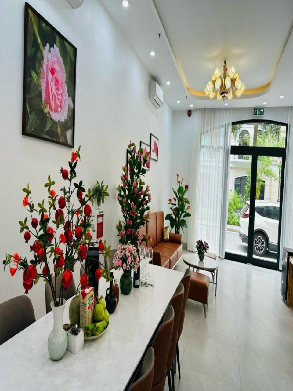 Chuỗi Villa 7 phòng ngủ - cạnh biển - đầy đủ tiện nghi - trung tâm Bãi Cháy view 3