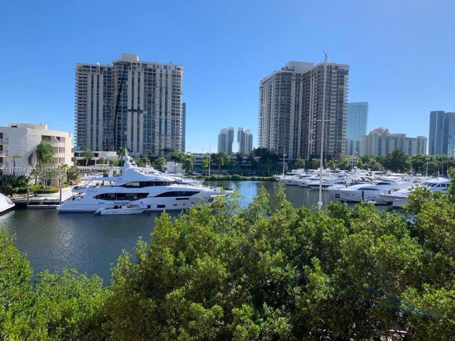 The Costal, stunning water view apartment at Aventura Yacht Club, Miami Florida! view 5