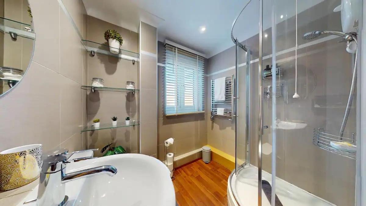 Swansea Marina View Apartment