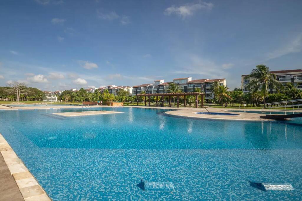 Luxury 2bd Retreat Mareazul Resort Beach access view 3