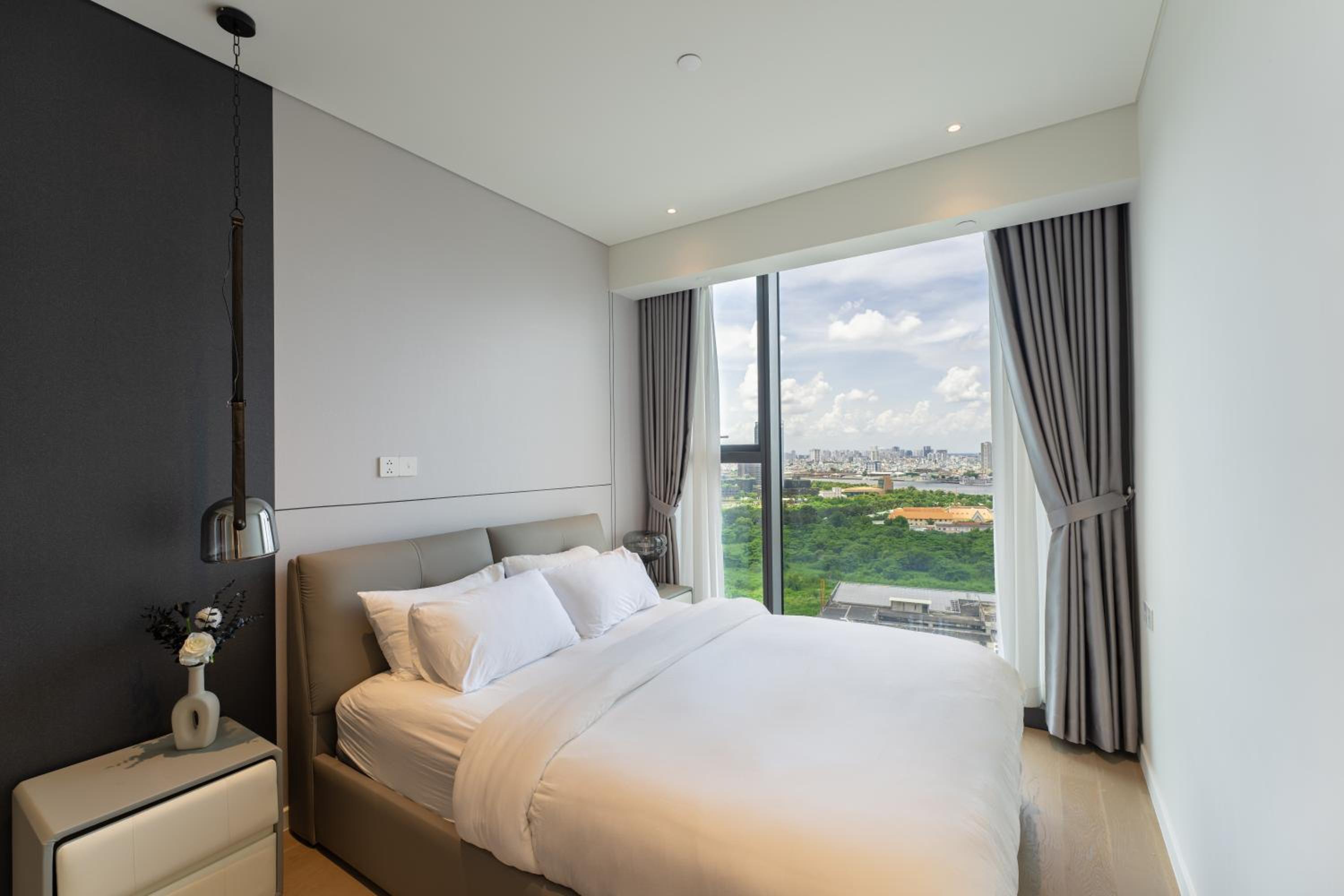 Metropole Thu Thiem - Tiff's Opera Suite