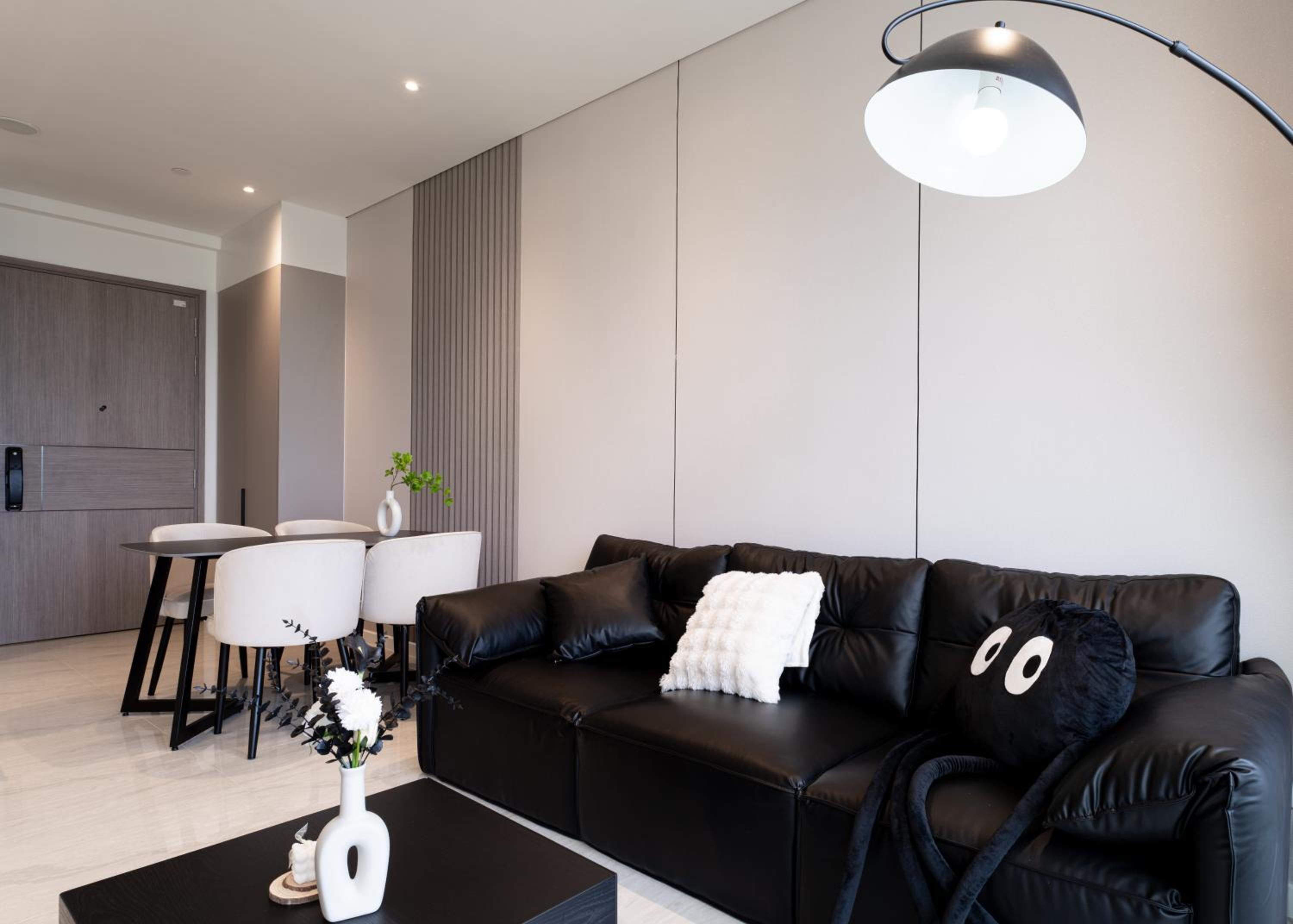 Metropole Thu Thiem - Tiff's Opera Suite
