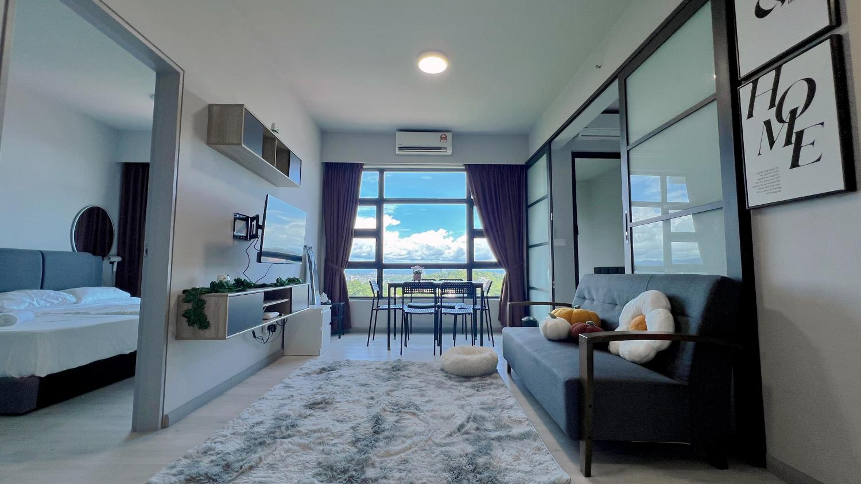 JQ Jesselton Quay Little Angel Homestay New CitySeaview LV29 Netflix 6pax photo 1