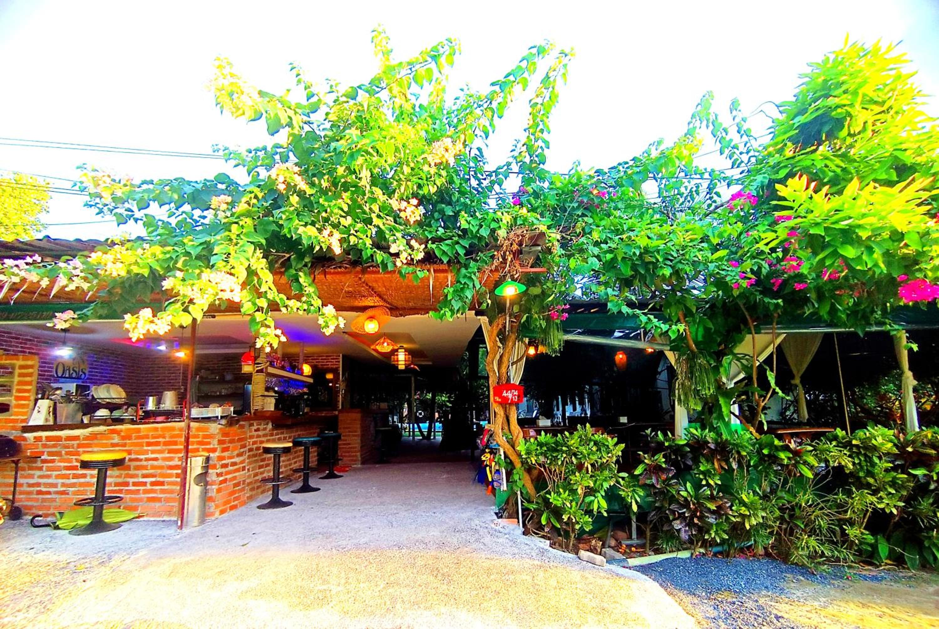 OASIS Phuket Airport