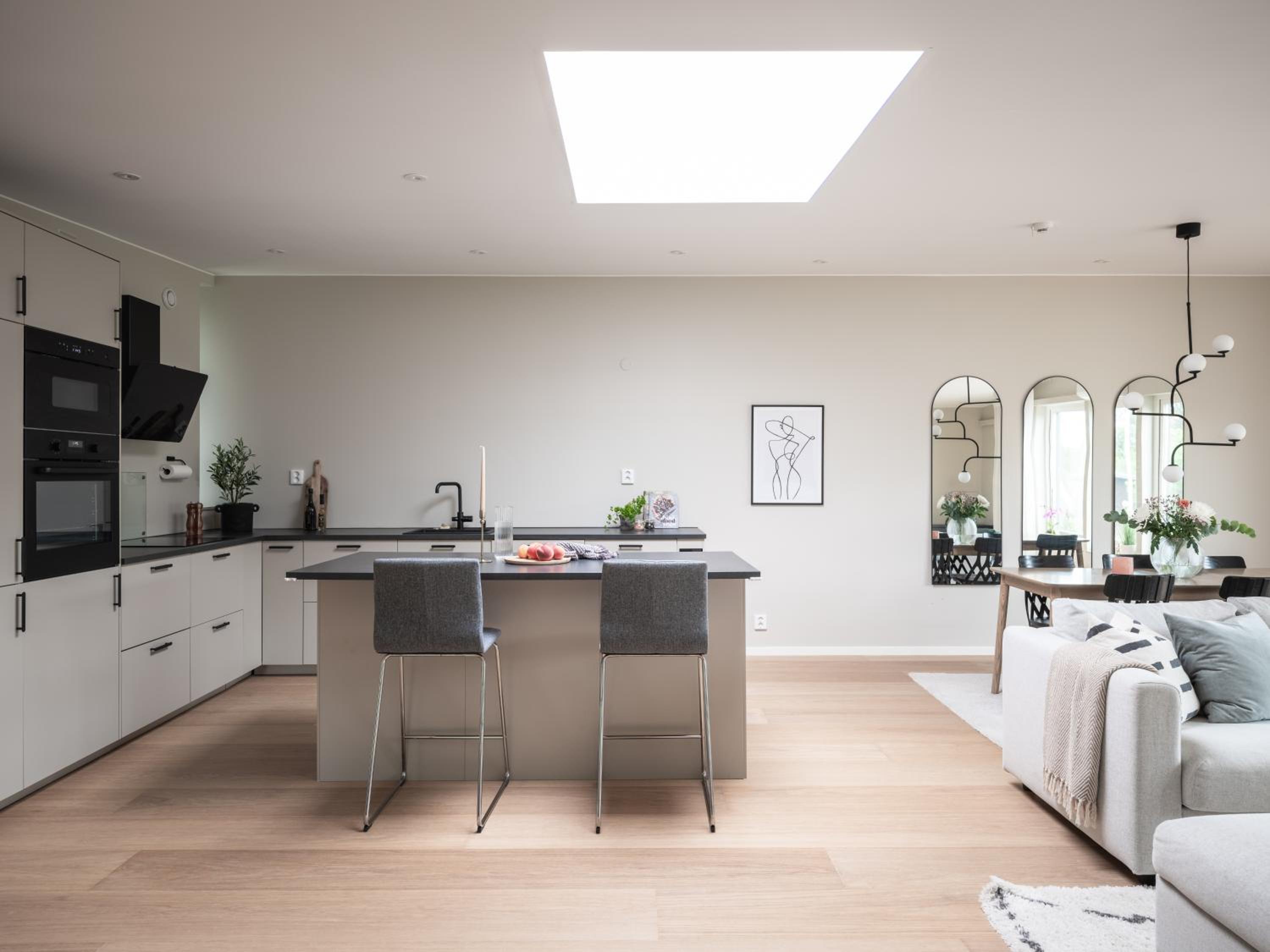 Luxury Modern Home near Gothenburg & 3 min t Beach view 5
