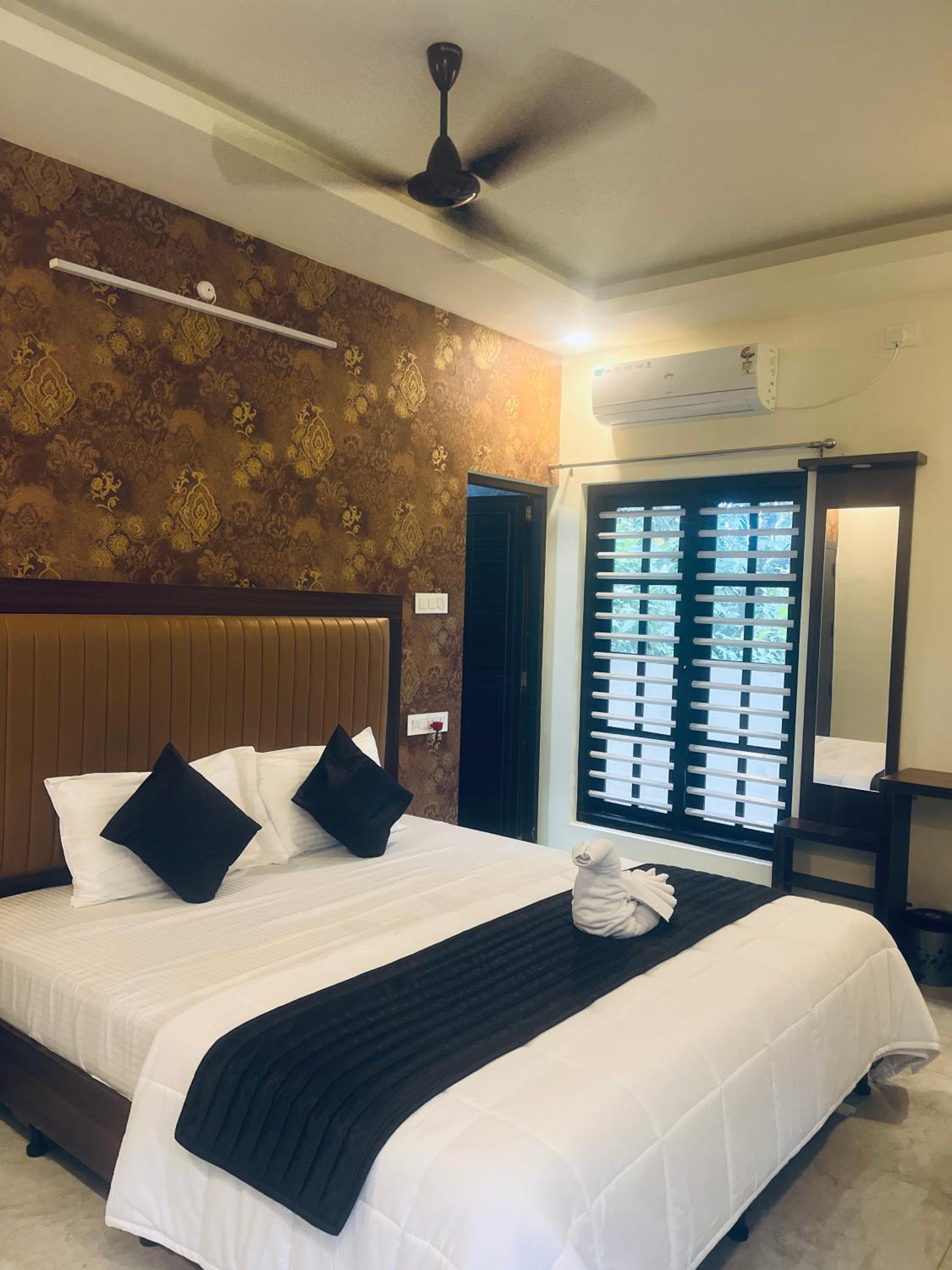 Vinodam Lake View Resort view 5