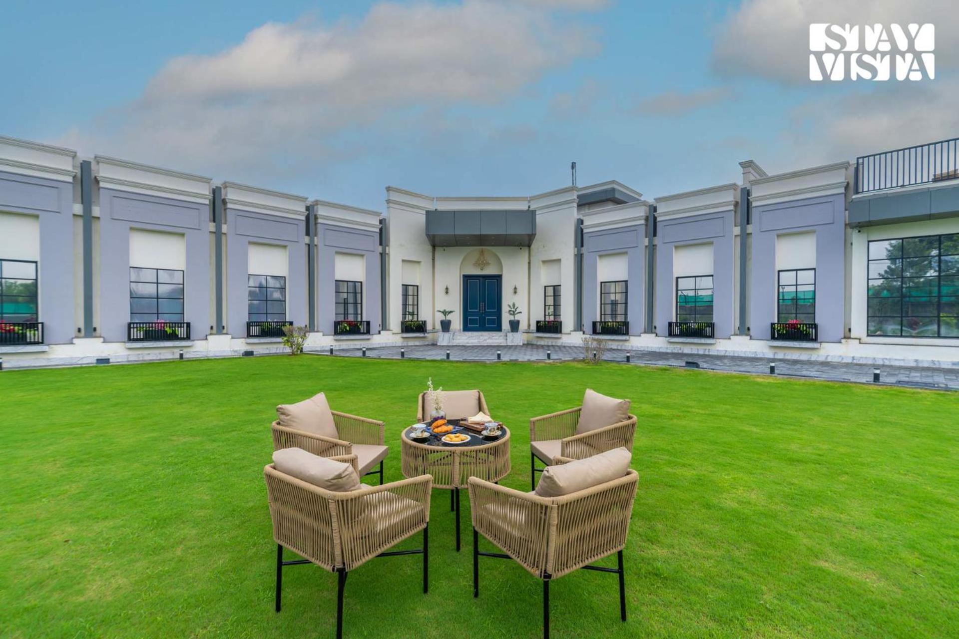 StayVista at The Riverdale Mansion with Free Breakfast, Private Pool & Bar view 3