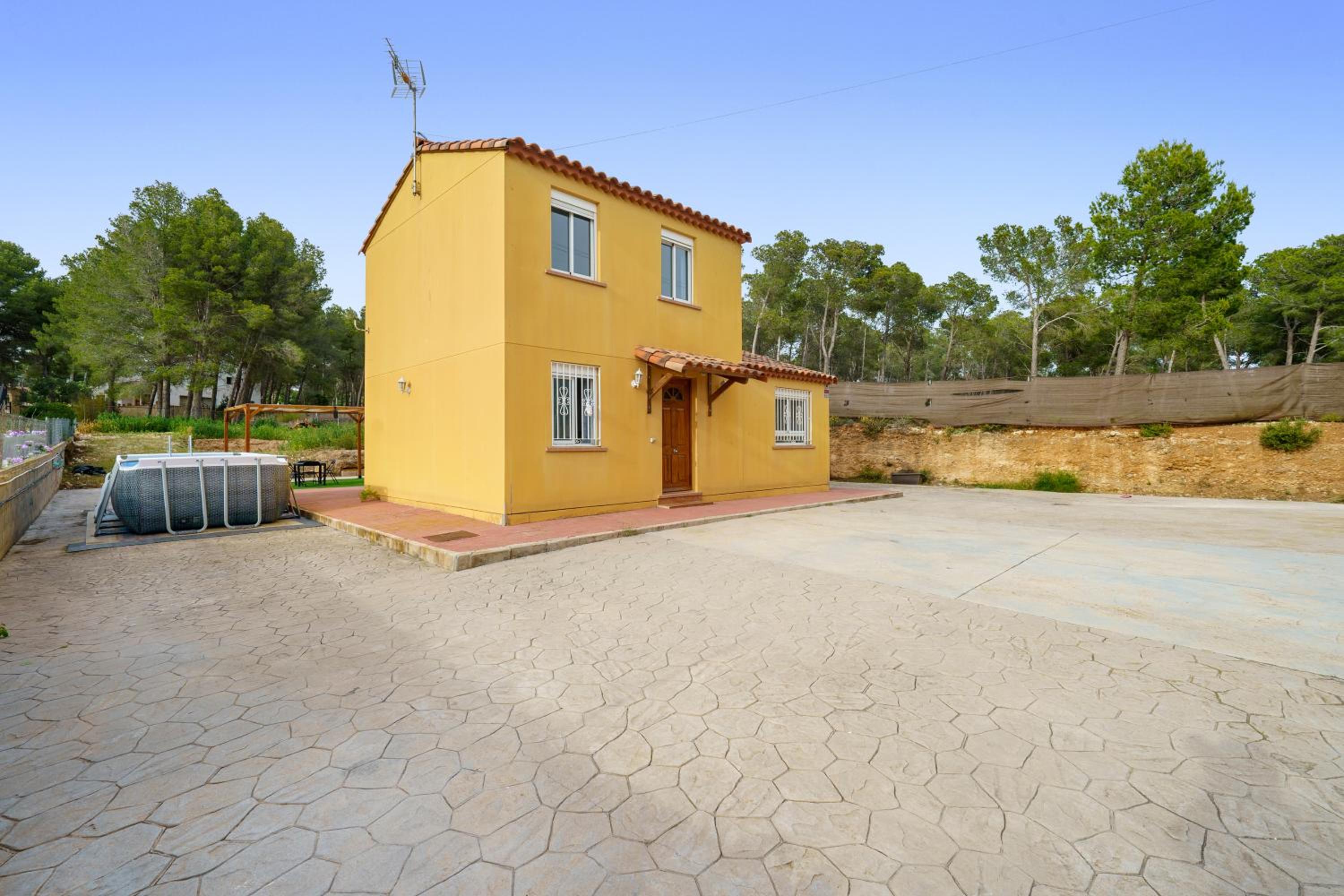 Casa Scarlet