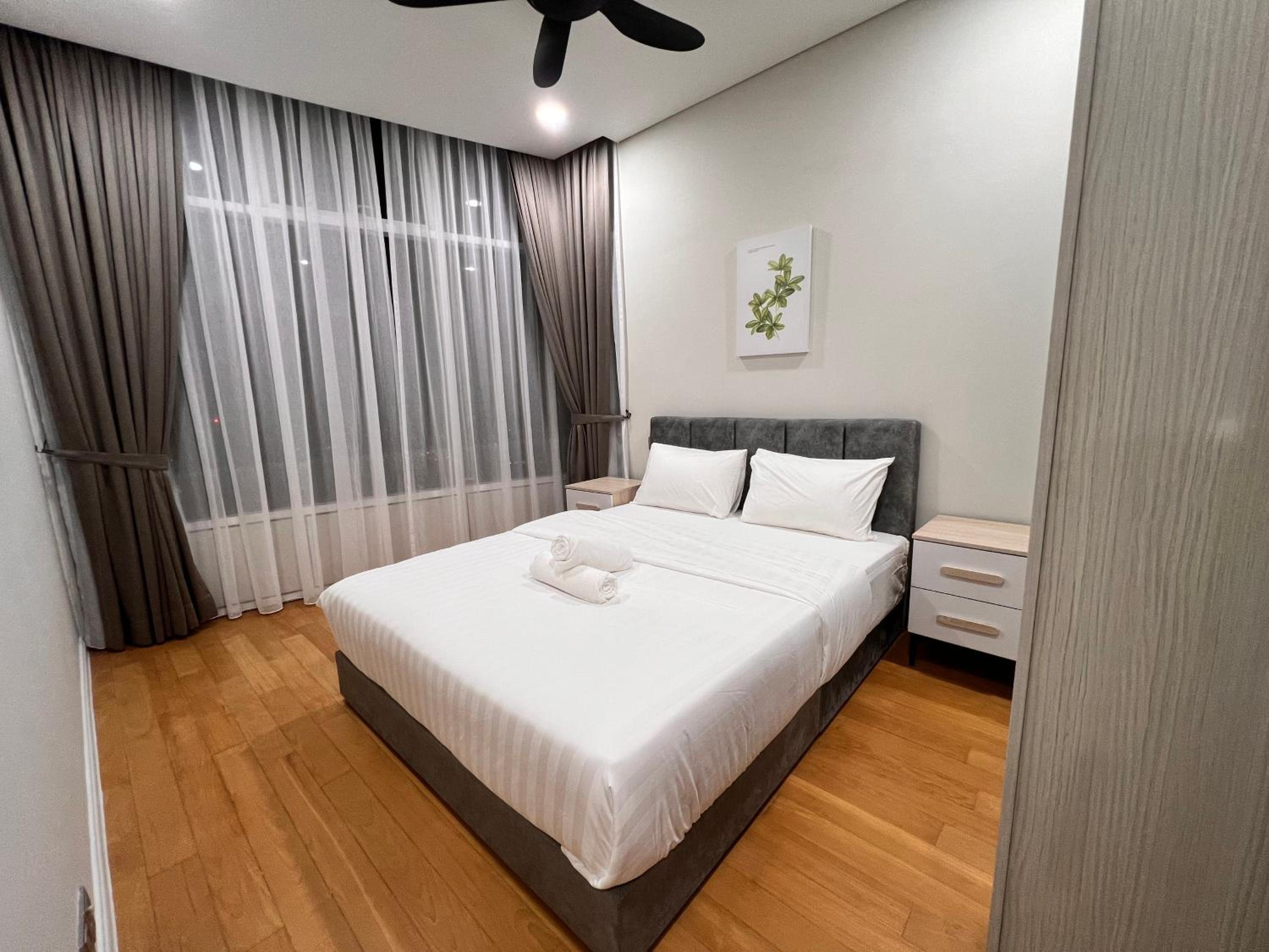 Sky Suites at KLCC by Mitstay