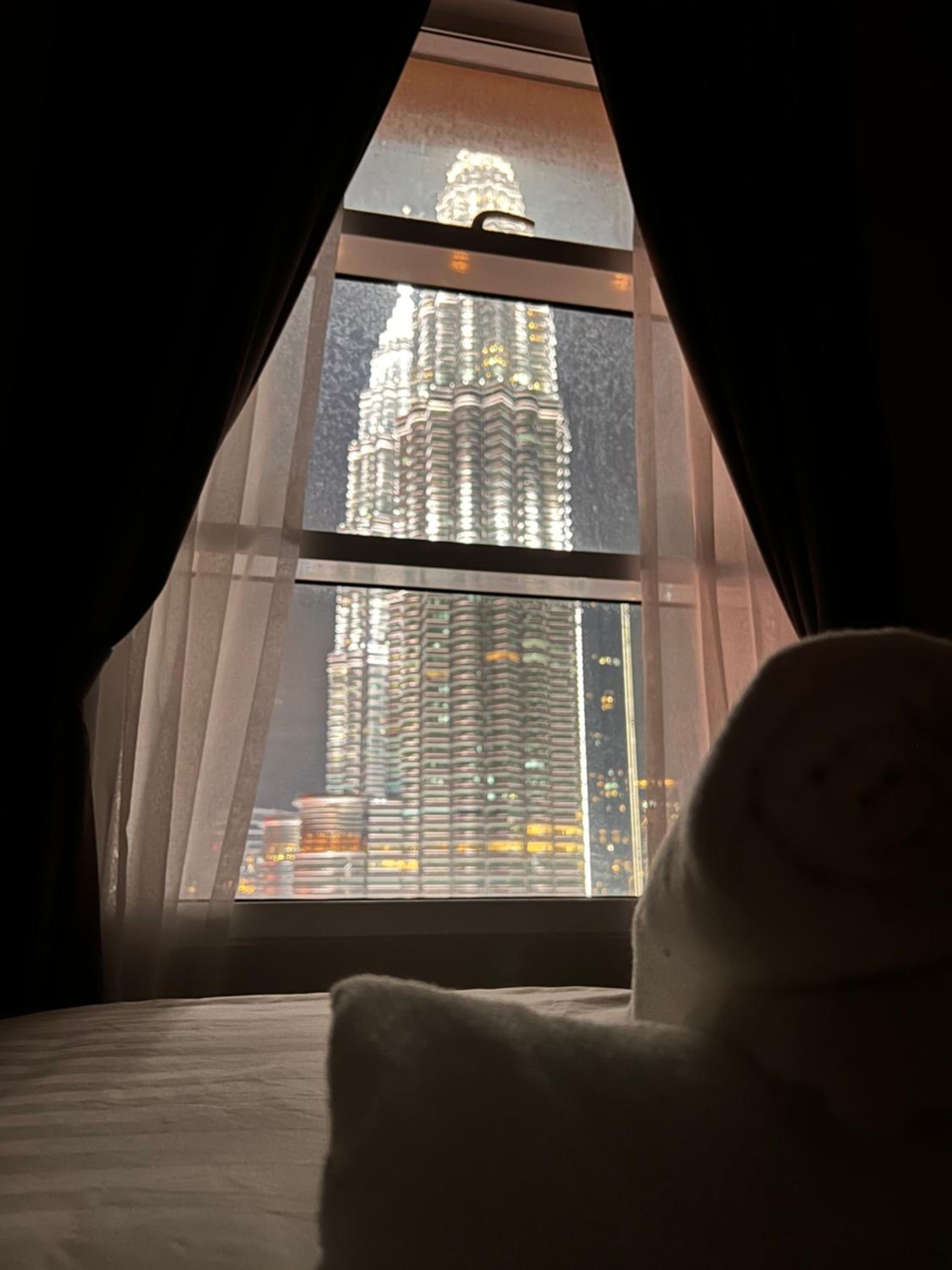 Sky Suites at KLCC by Mitstay