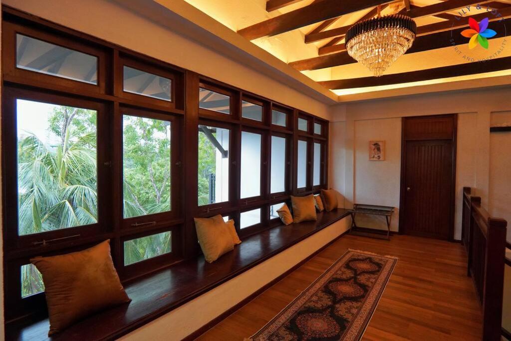 Damansara Villa with Pool - Electronic Dart, BBQ, Karaoke
