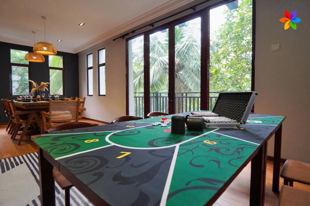 Damansara Villa with Pool - Electronic Dart, BBQ, Karaoke