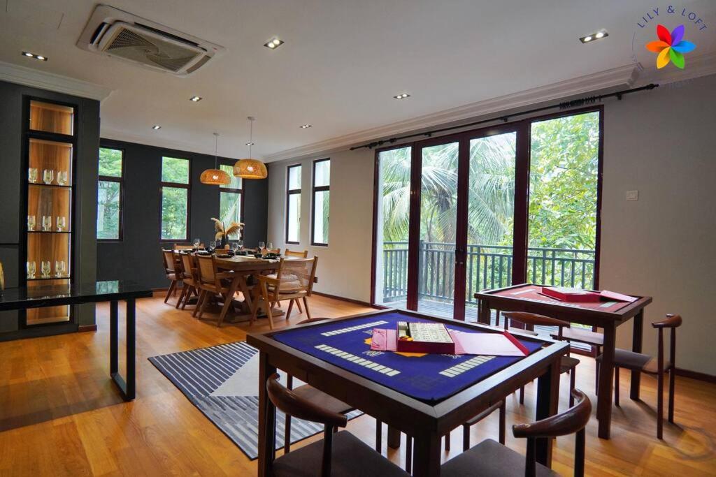 Damansara Villa with Pool - Electronic Dart, BBQ, Karaoke