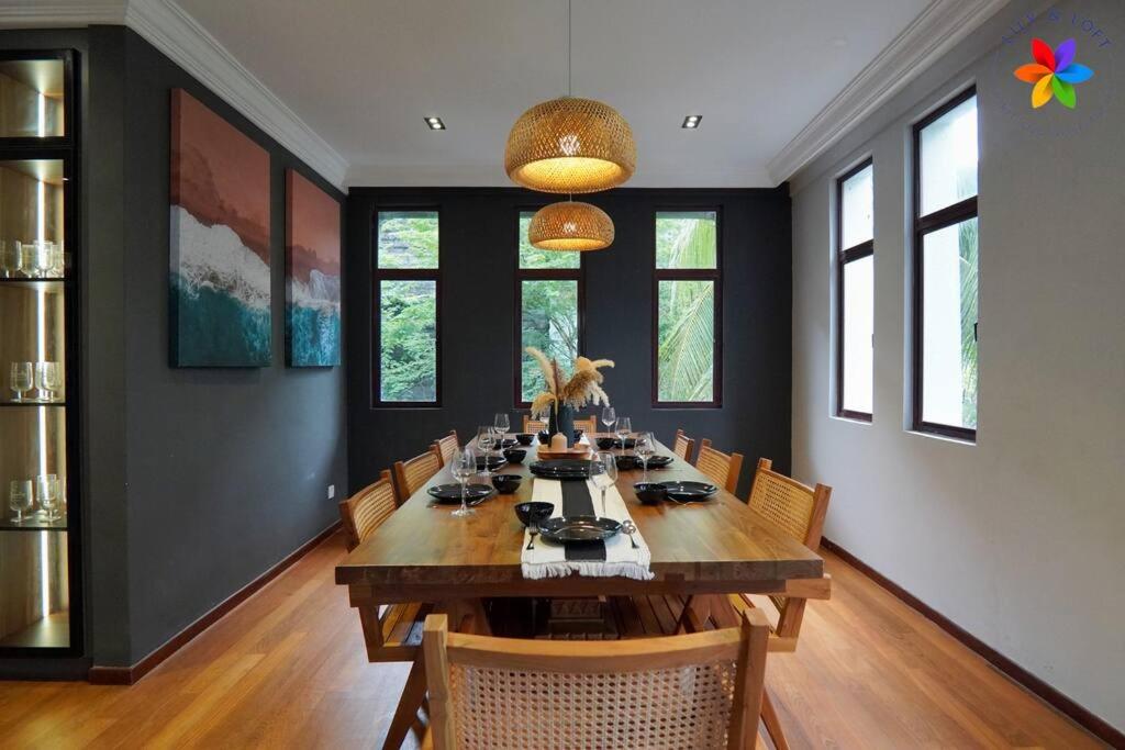 Damansara Villa with Pool - Electronic Dart, BBQ, Karaoke
