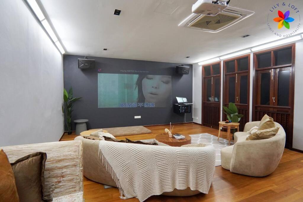 Damansara Villa with Pool - Electronic Dart, BBQ, Karaoke