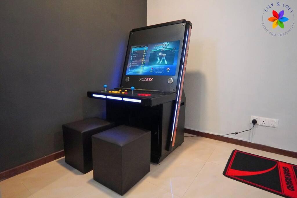 Damansara Villa with Pool - Electronic Dart, BBQ, Karaoke