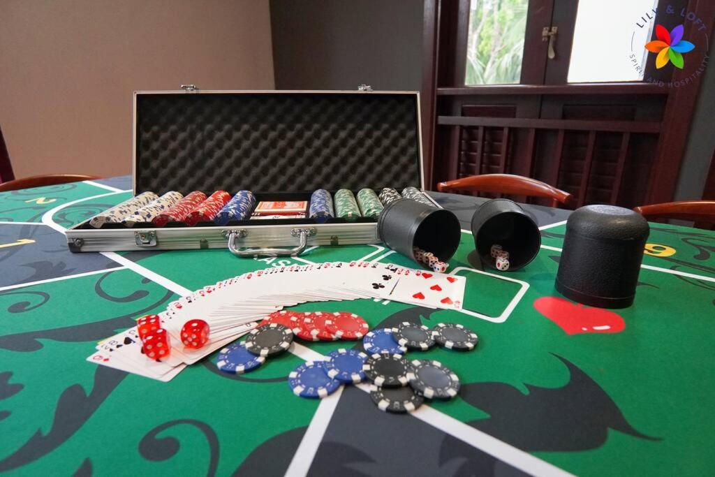 Damansara Villa with Pool - Electronic Dart, BBQ, Karaoke