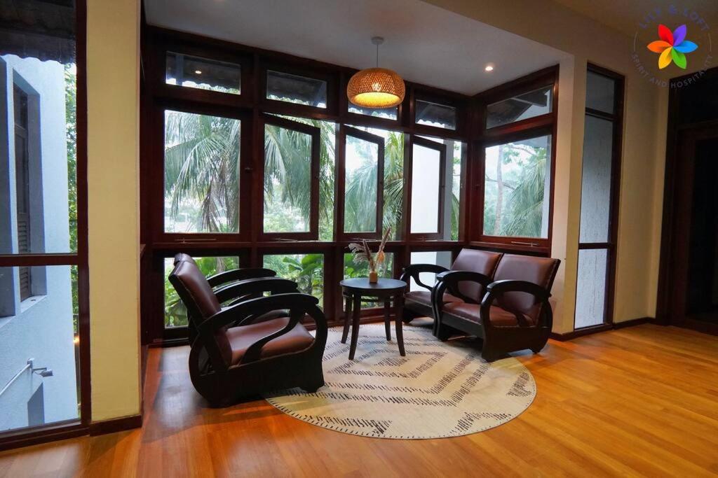 Damansara Villa with Pool - Electronic Dart, BBQ, Karaoke