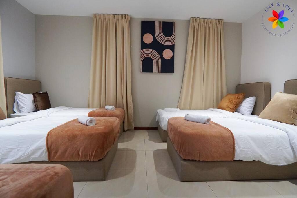 Damansara Villa with Pool - Electronic Dart, BBQ, Karaoke