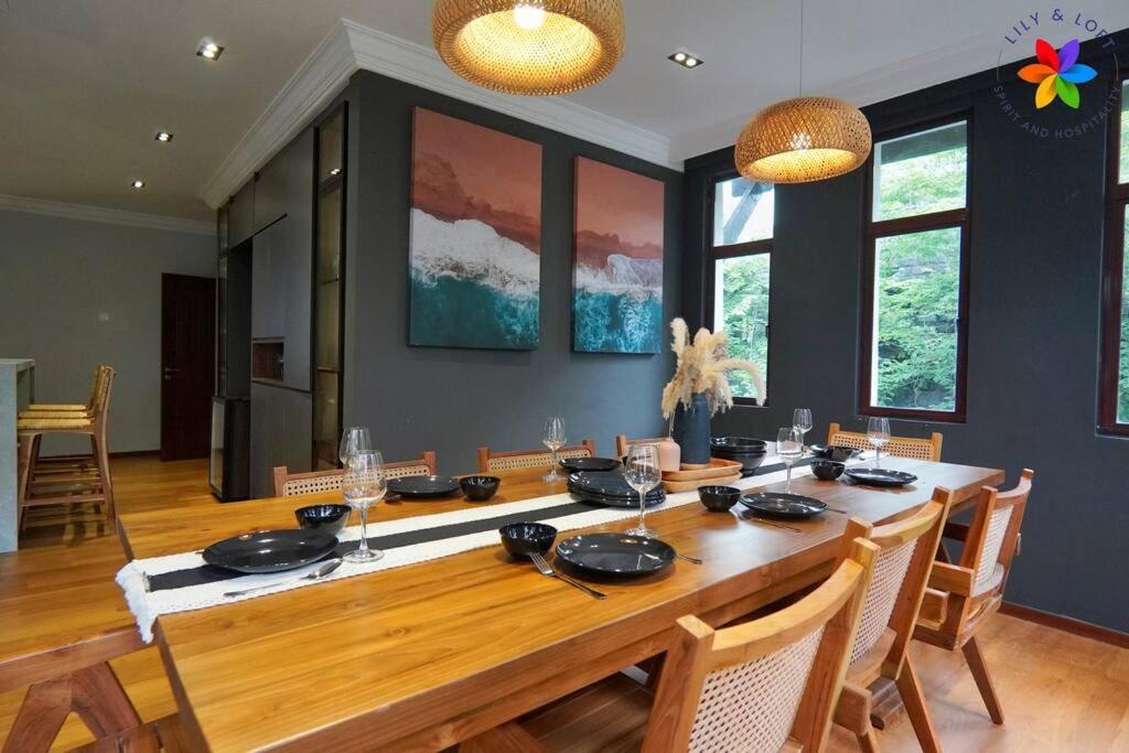 Damansara Villa with Pool - Electronic Dart, BBQ, Karaoke