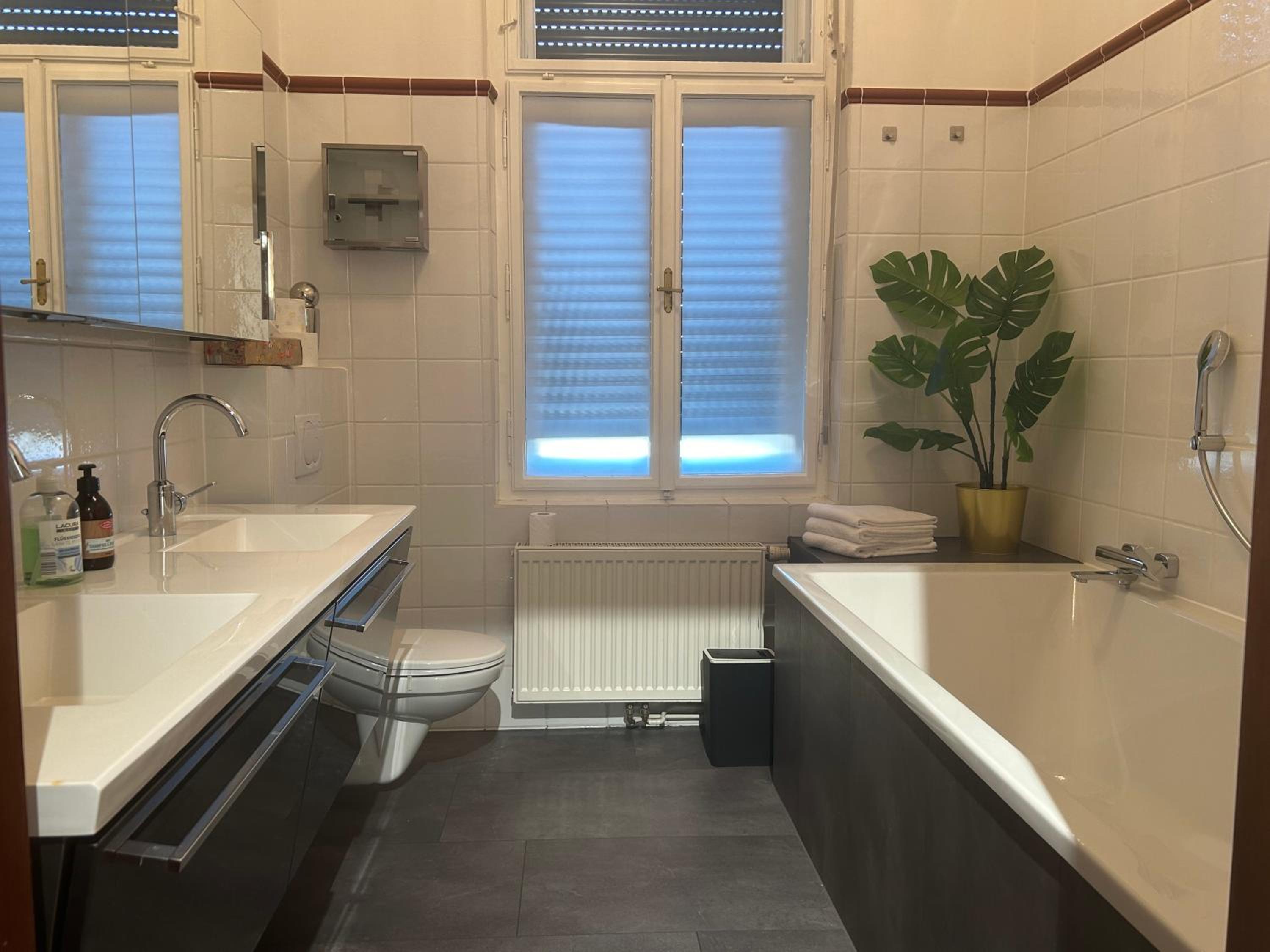 KUNST-VILLA Apartments Suite mit Sauna, GrazSüd, Apartment mit Gartenblick ohne Sauna