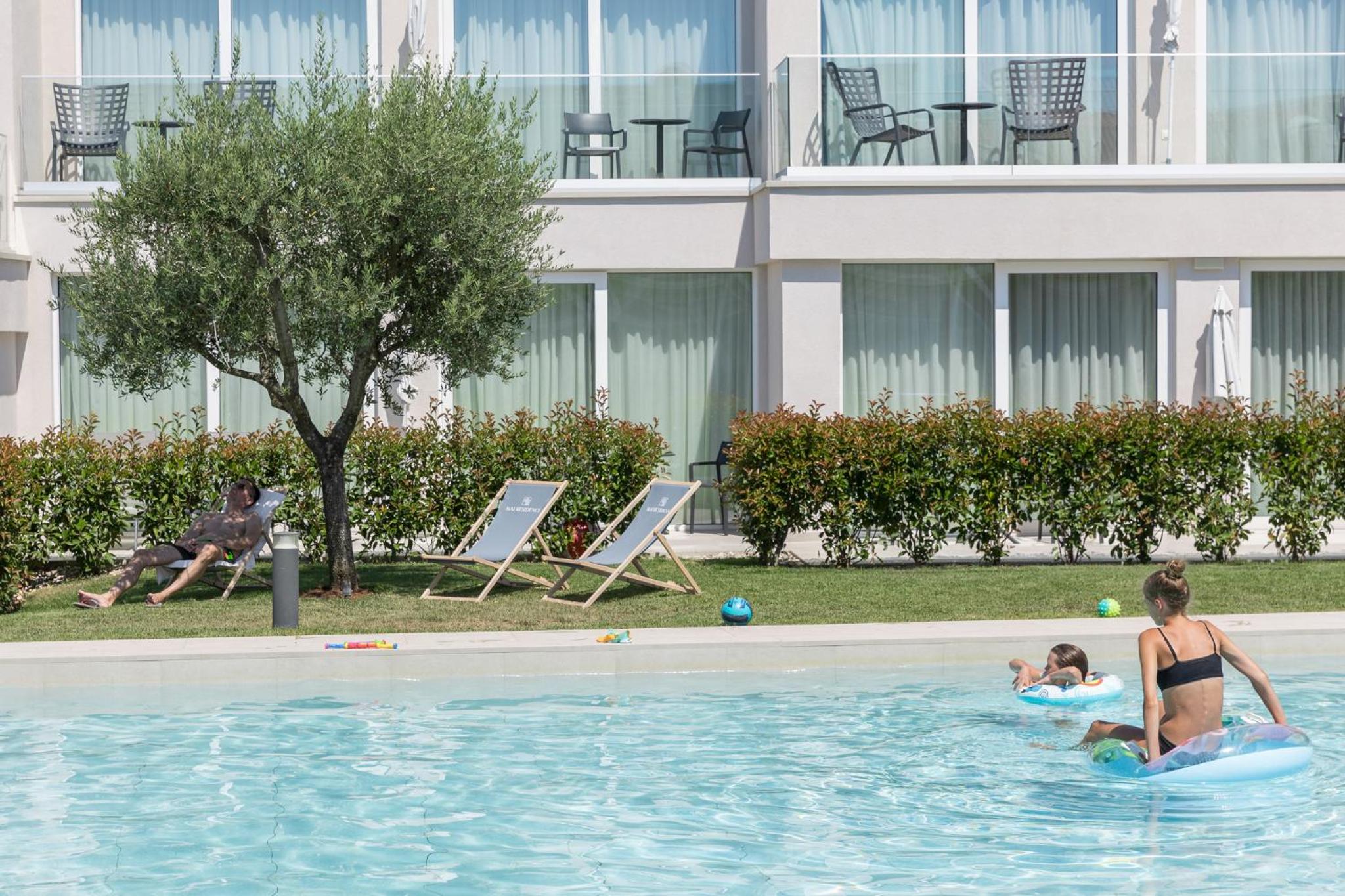 Maj Luxury Residence - Property Image 4