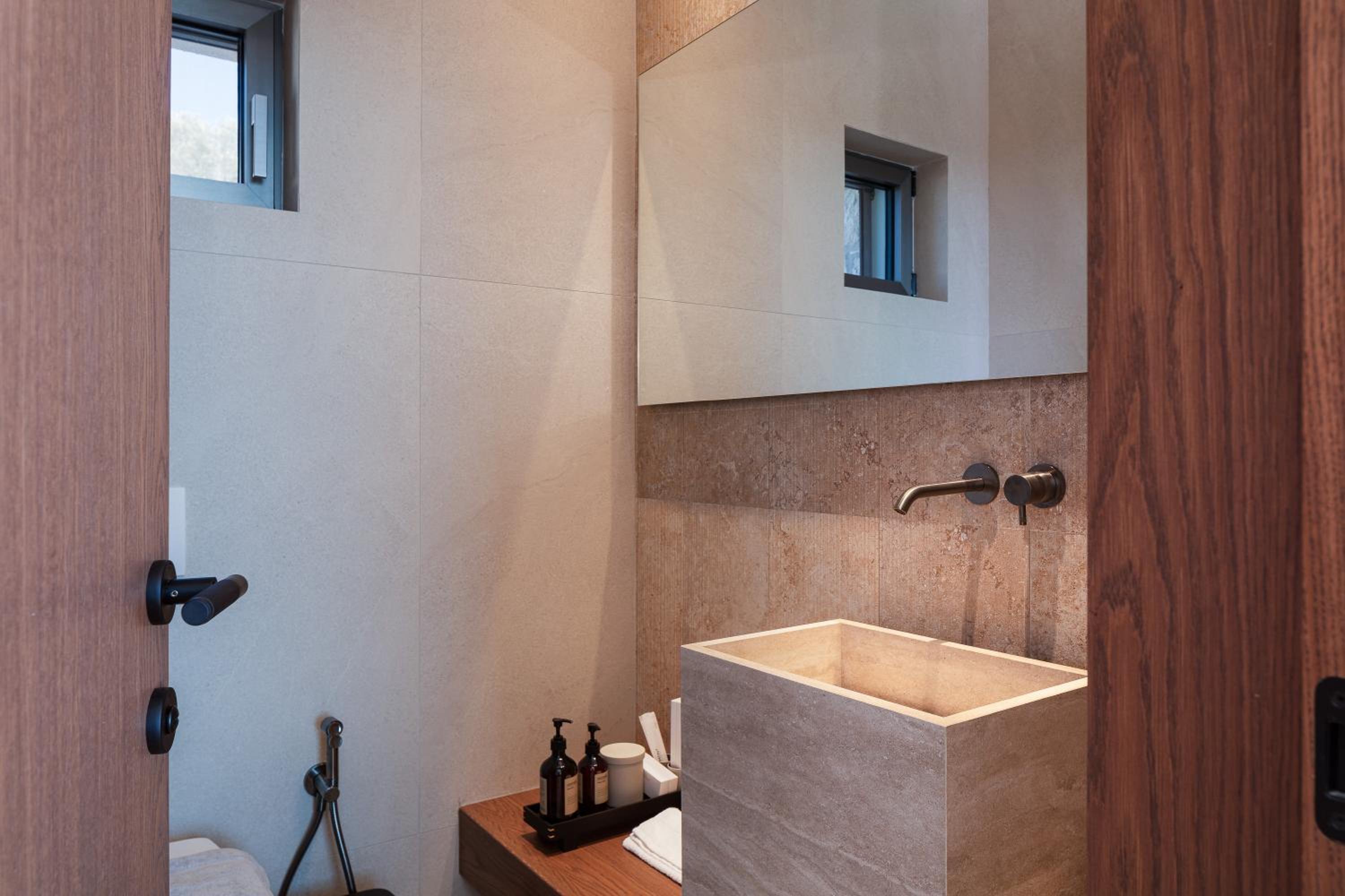 Stella Cadente - Awaken to 5star Luxury by etouri