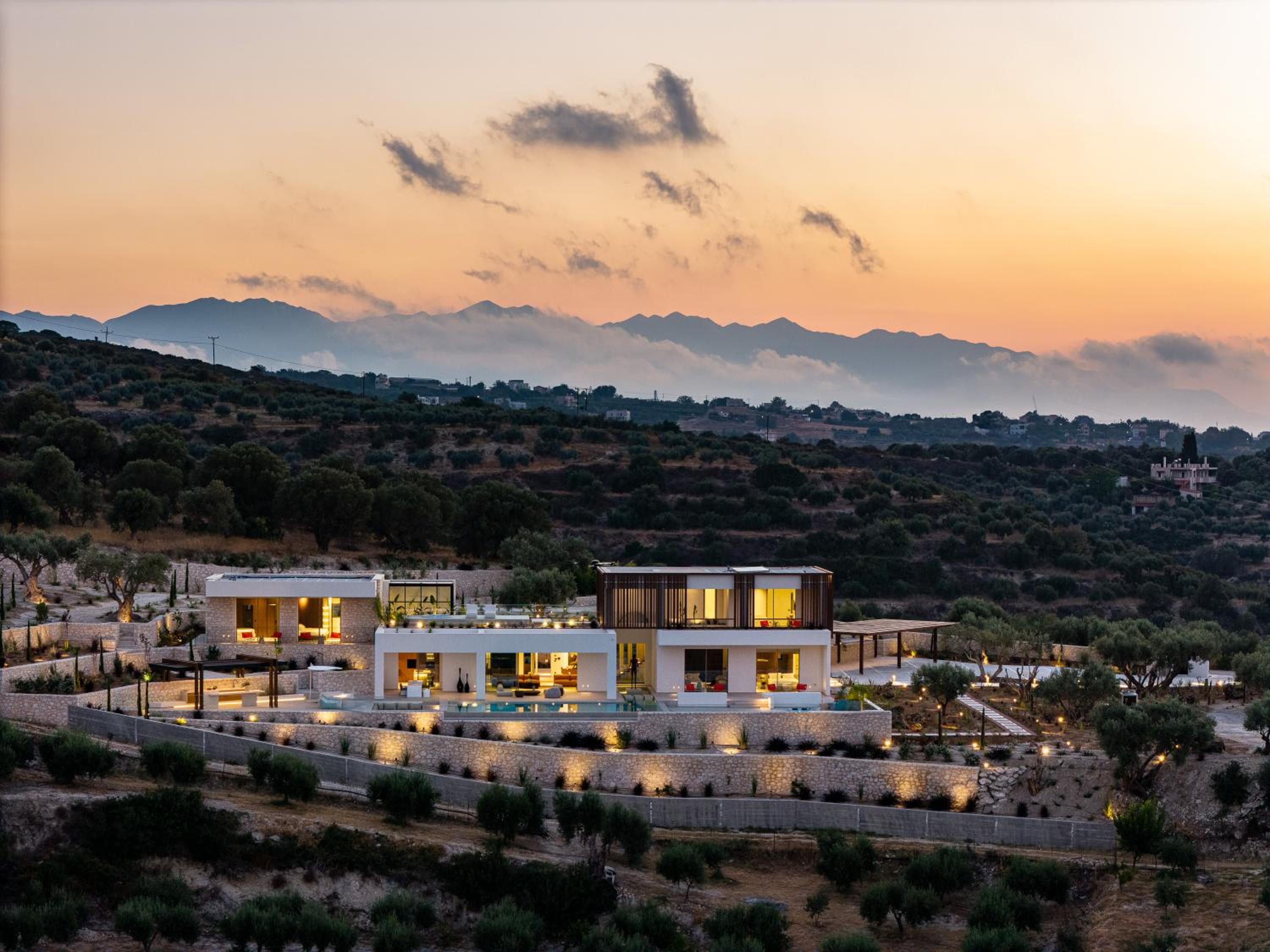 Stella Cadente - Awaken to 5star Luxury by etouri