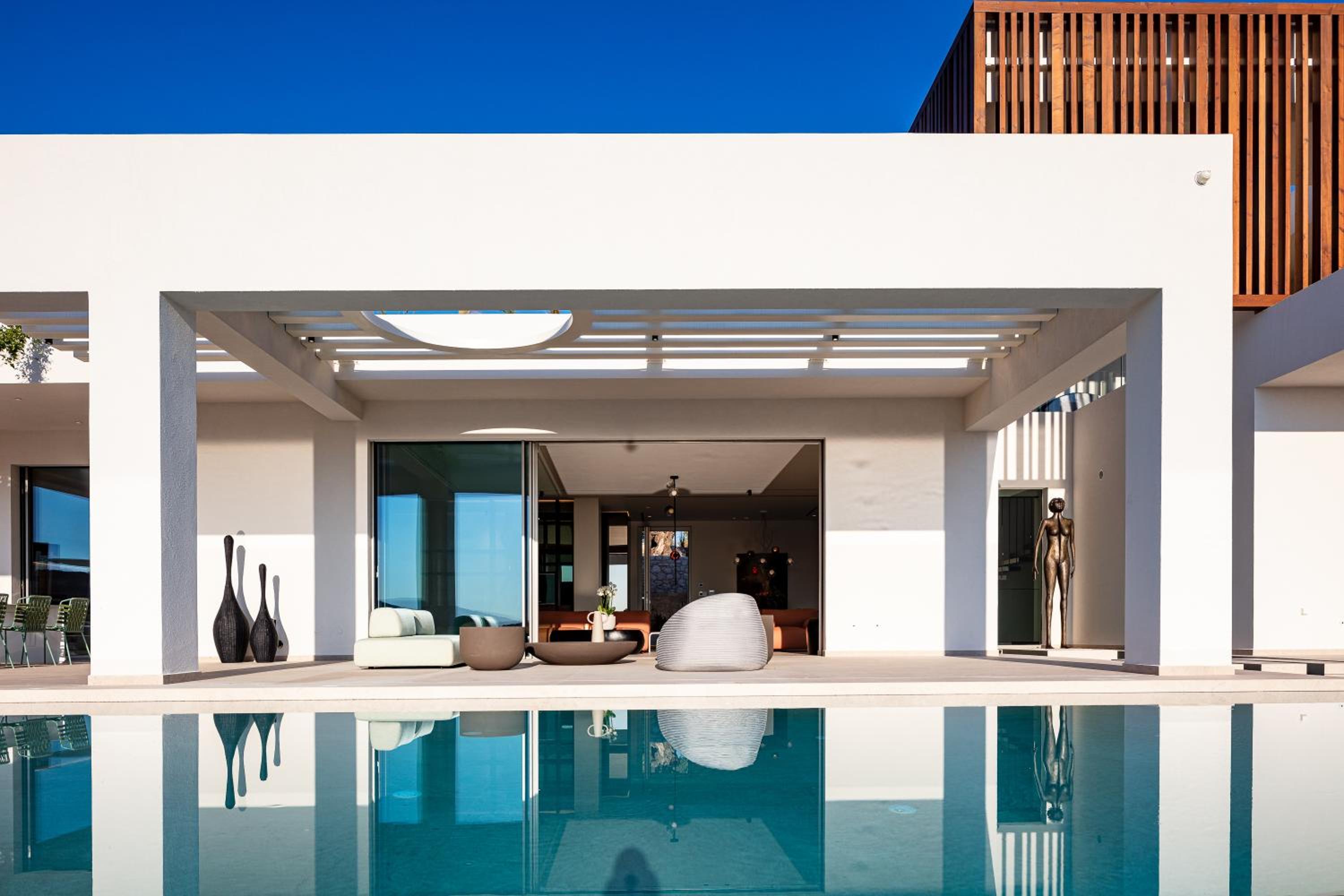 Stella Cadente - Awaken to 5star Luxury by etouri