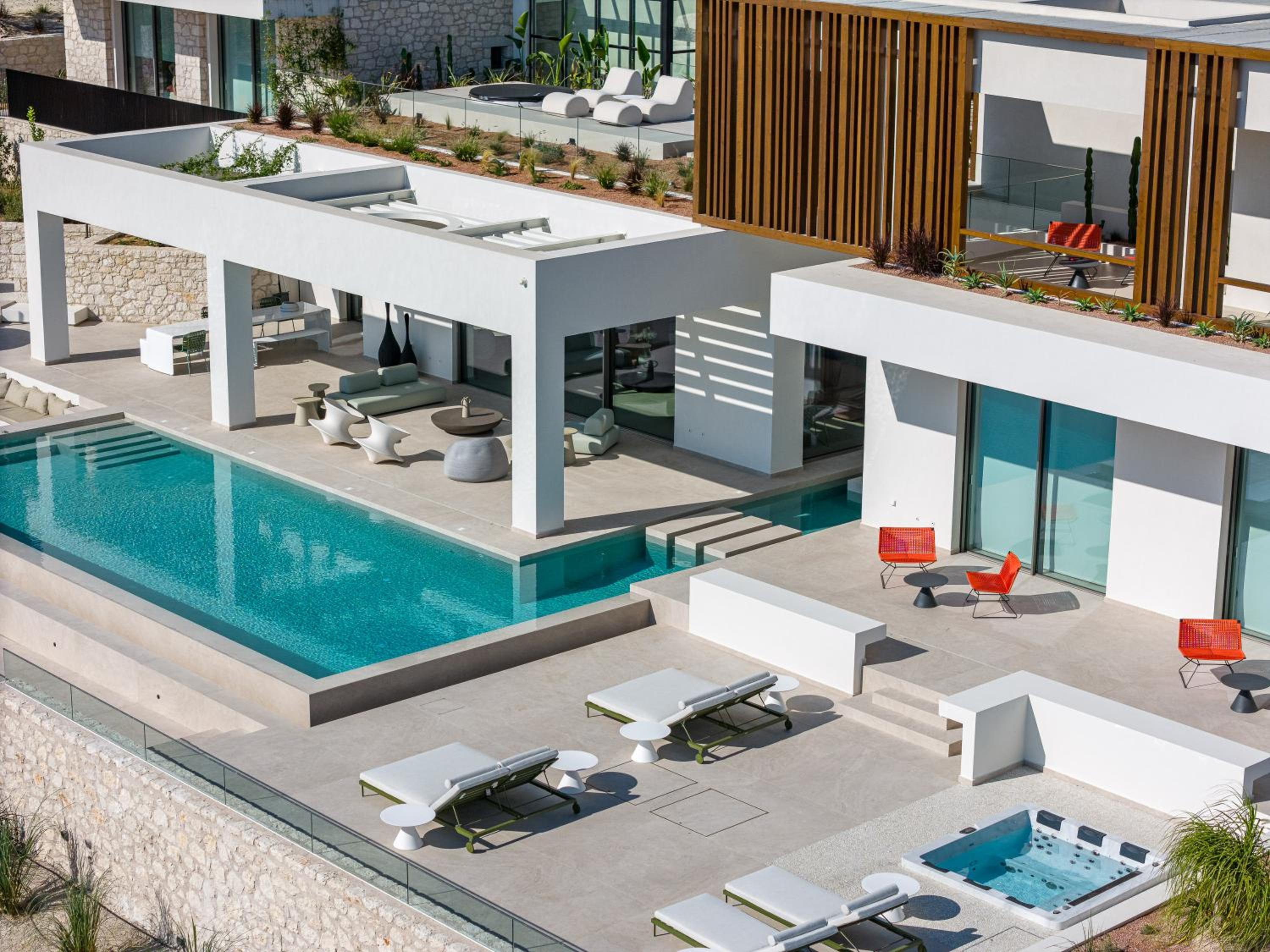 Stella Cadente - Awaken to 5star Luxury by etouri