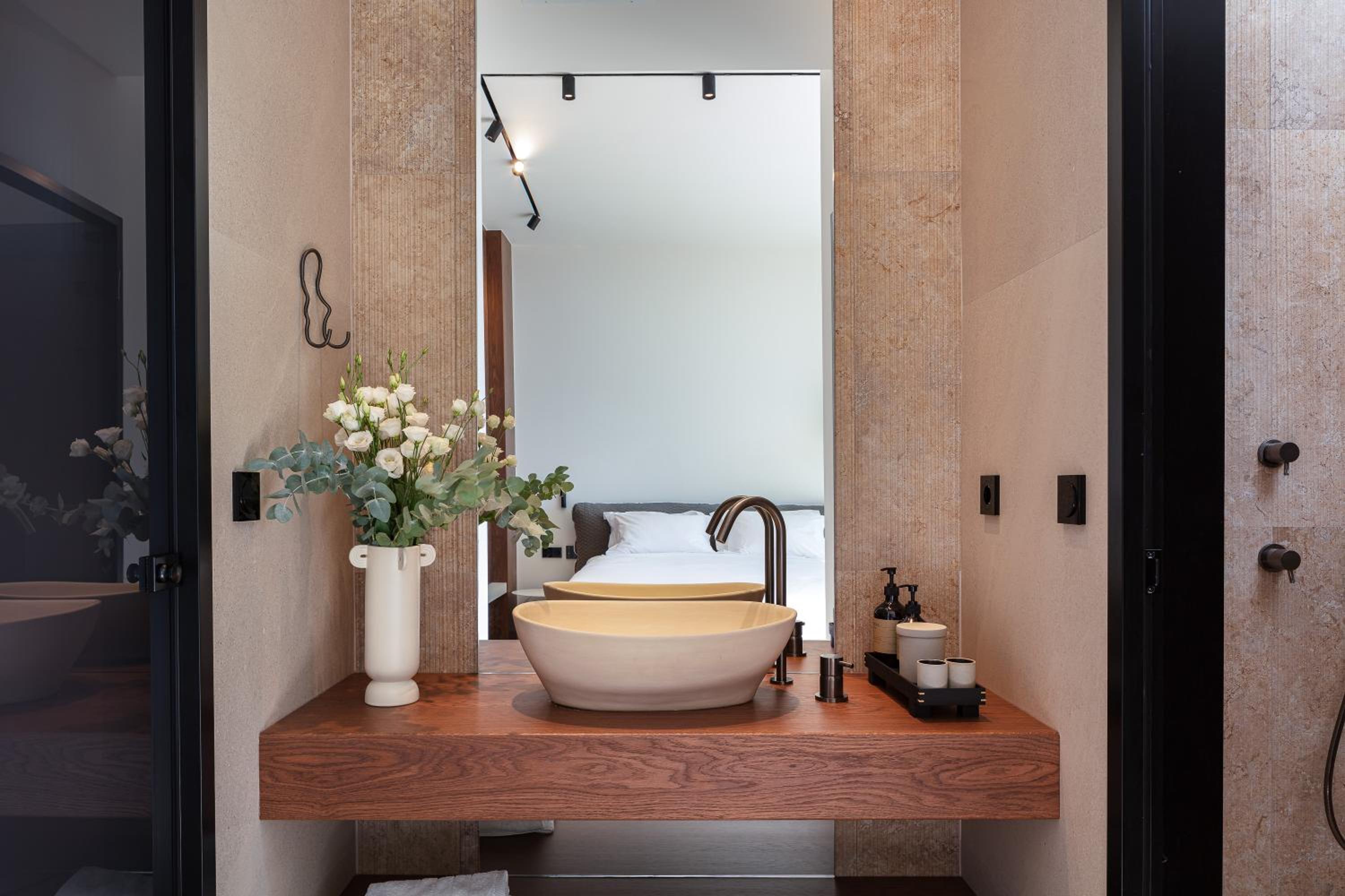 Stella Cadente - Awaken to 5star Luxury by etouri