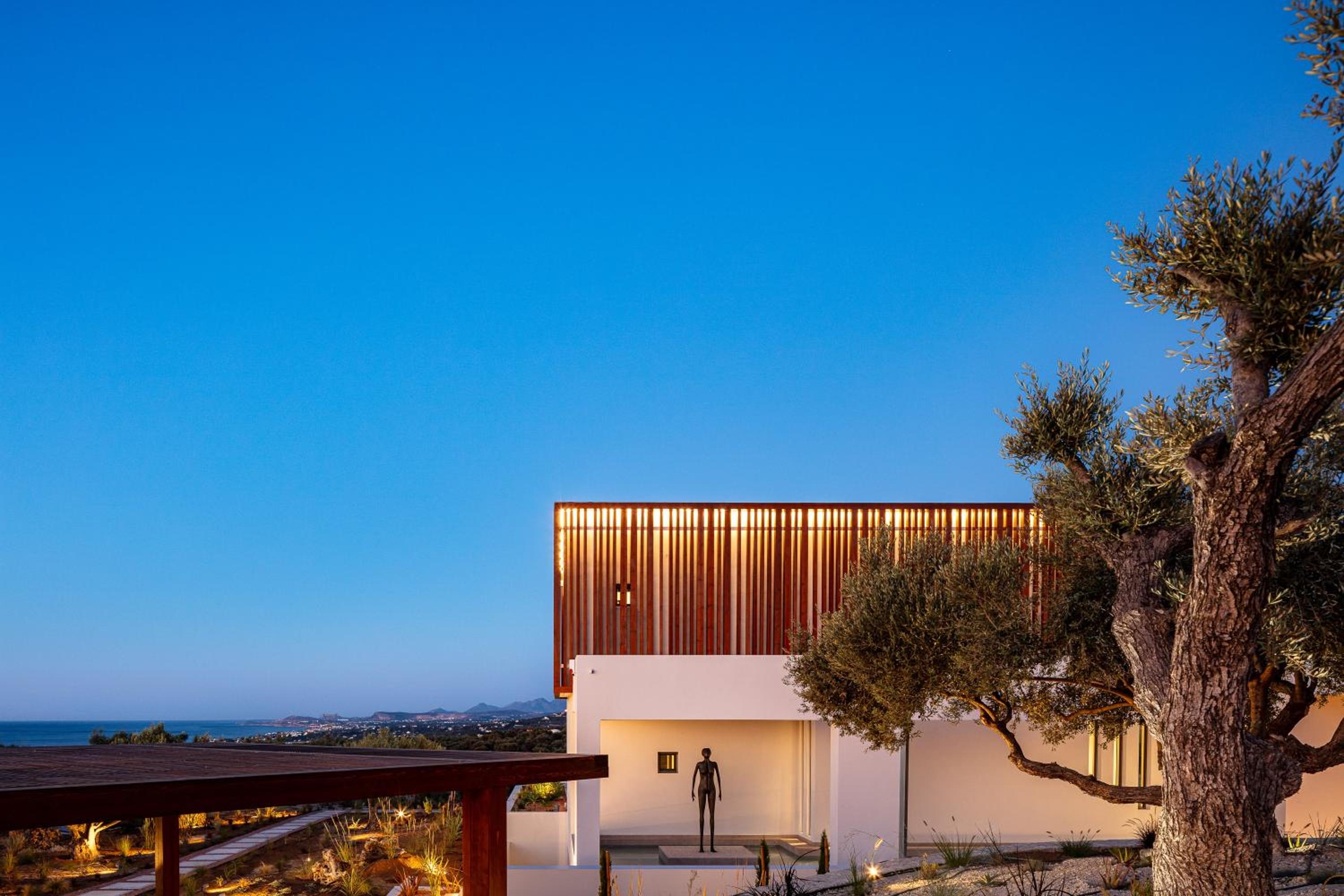 Stella Cadente - Awaken to 5star Luxury by etouri