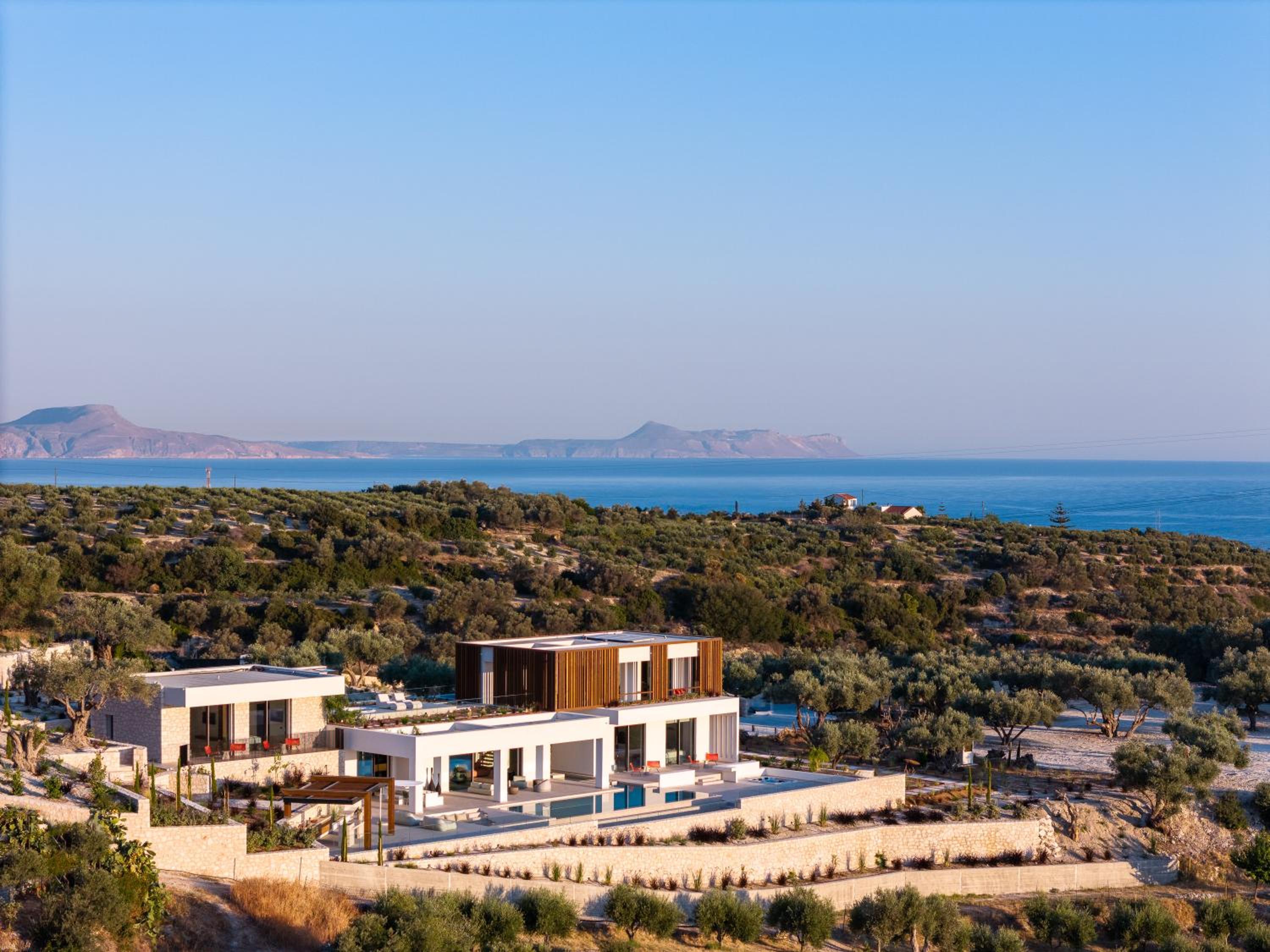Stella Cadente - Awaken to 5star Luxury by etouri
