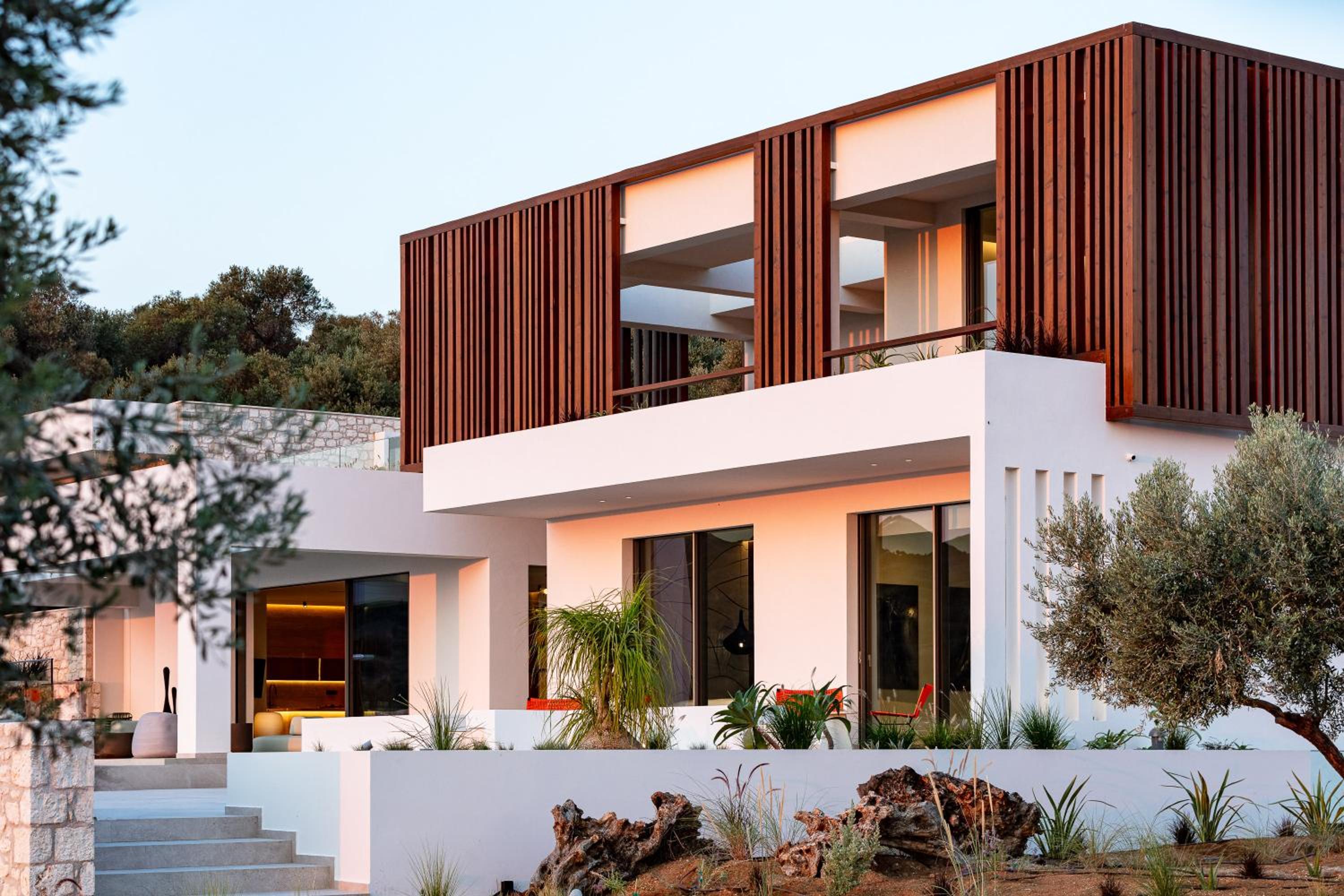 Stella Cadente - Awaken to 5star Luxury by etouri