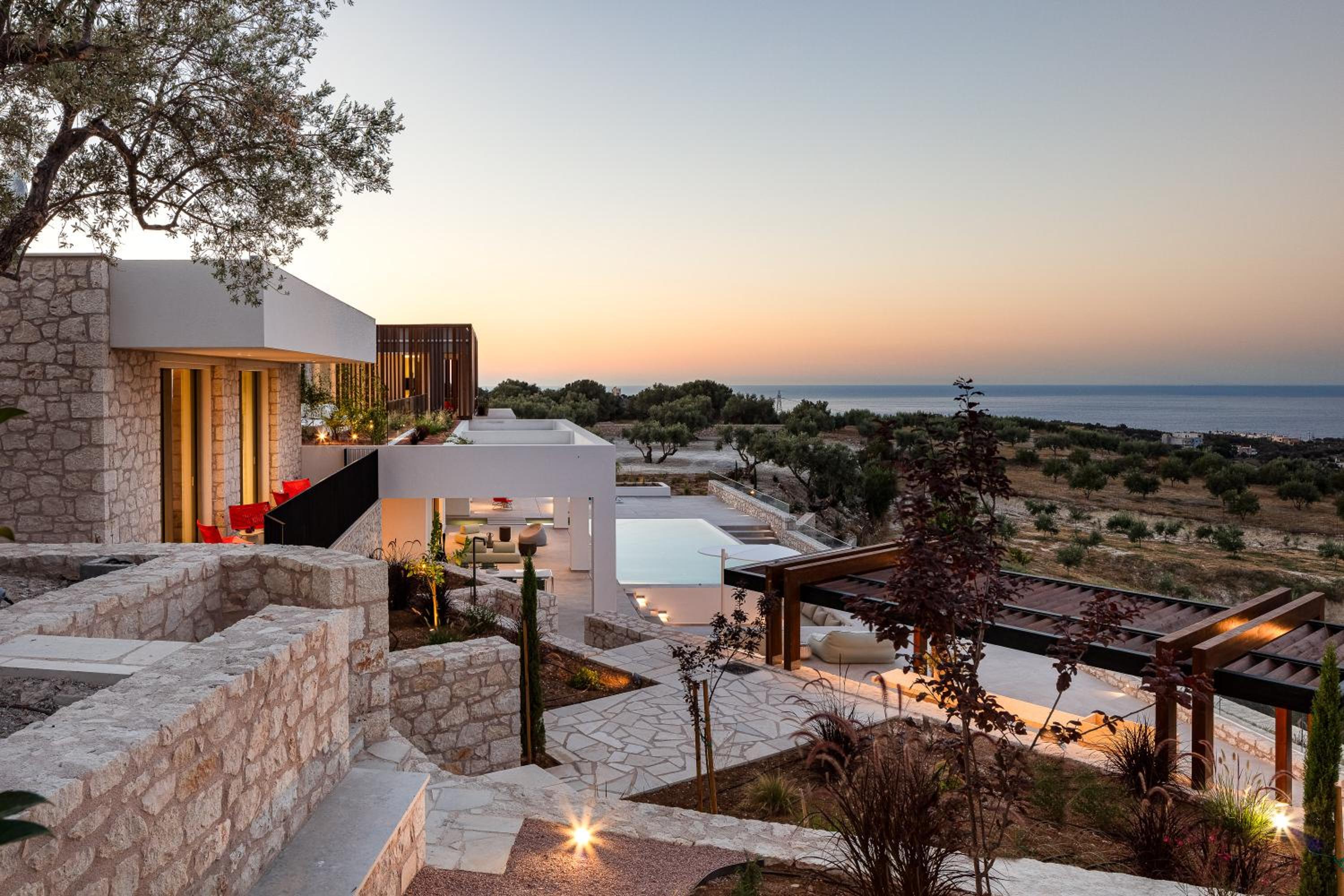 Stella Cadente - Awaken to 5star Luxury by etouri