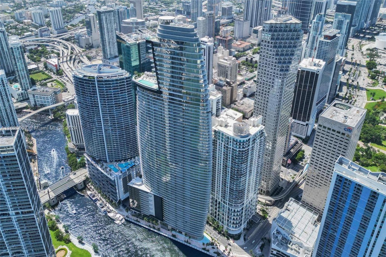 ASTON MARTIN TOWER Miami