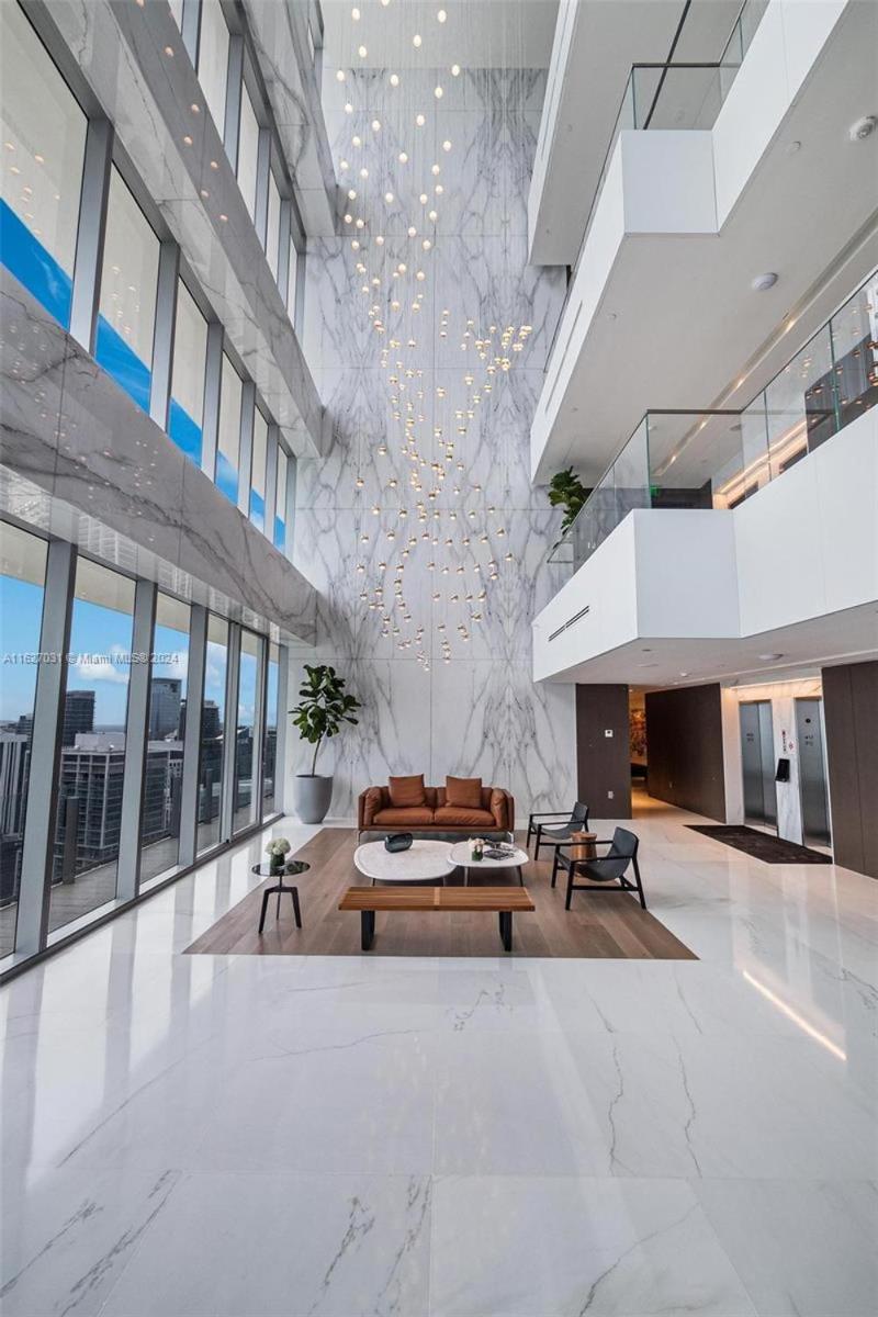 ASTON MARTIN TOWER Miami