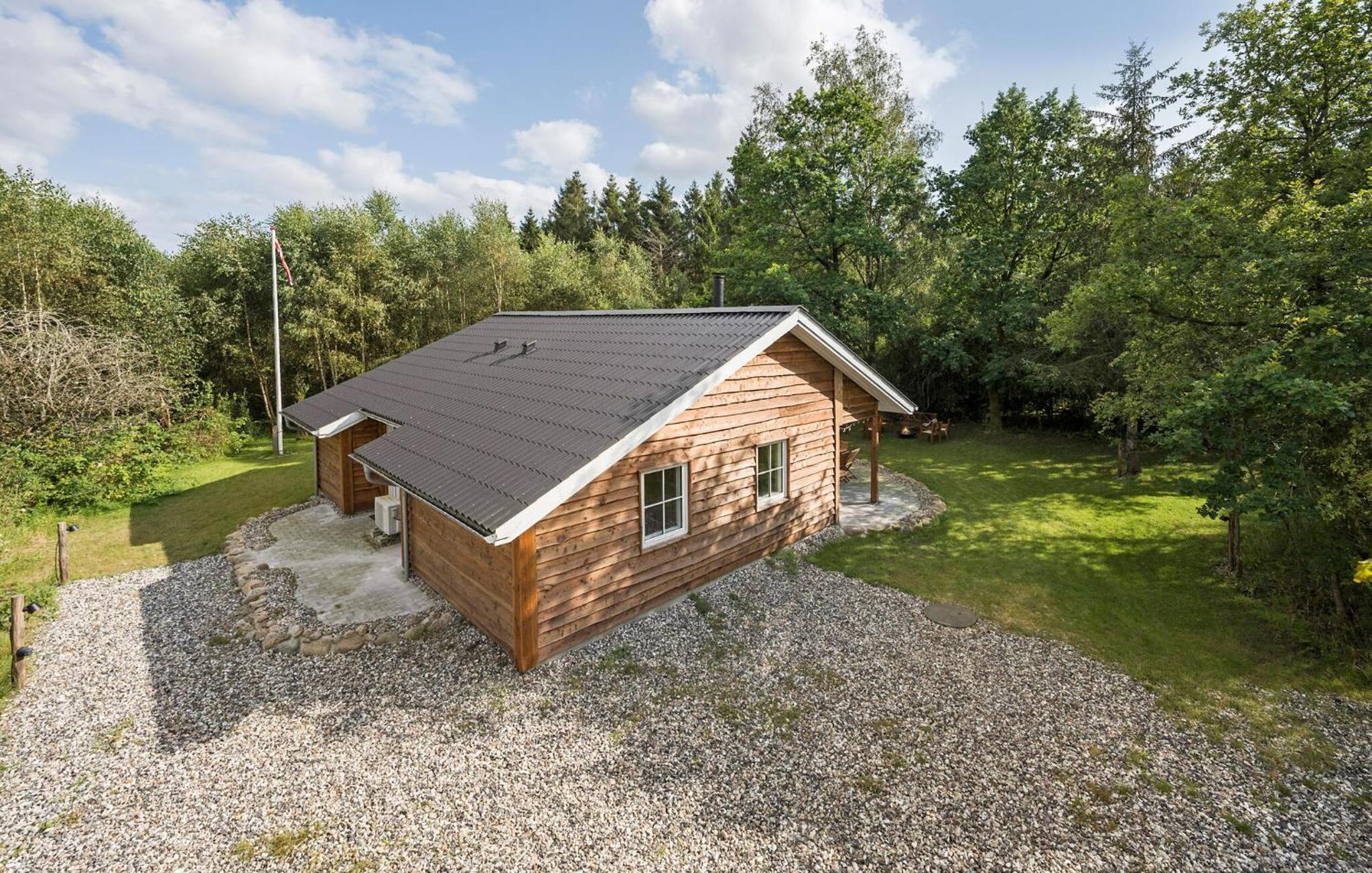 3 Bedroom Gorgeous Home In Skals view 3
