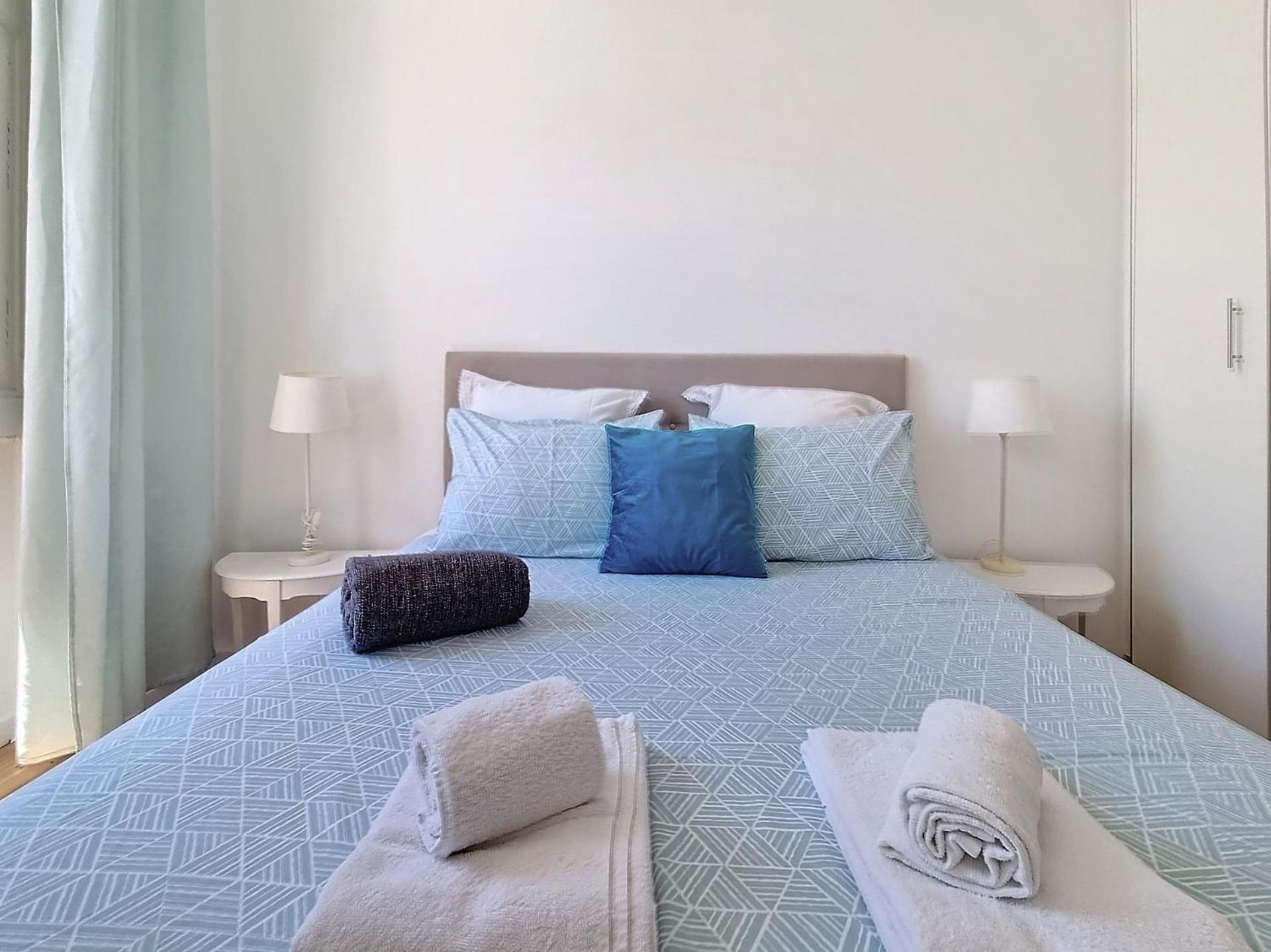 Sapadores · 2 bedrooms apartment Lisbon Boho Chic view 2