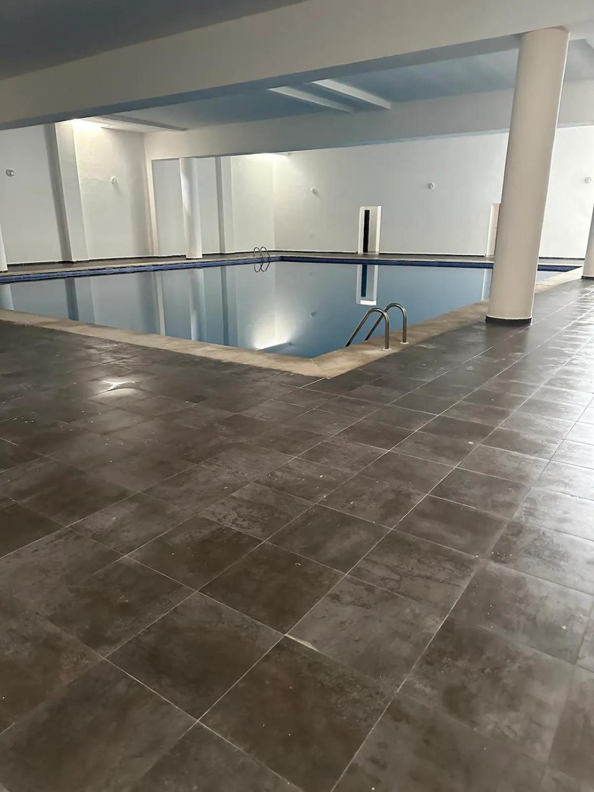 Val d'Or Appart Piscine & Clim - Parking privé