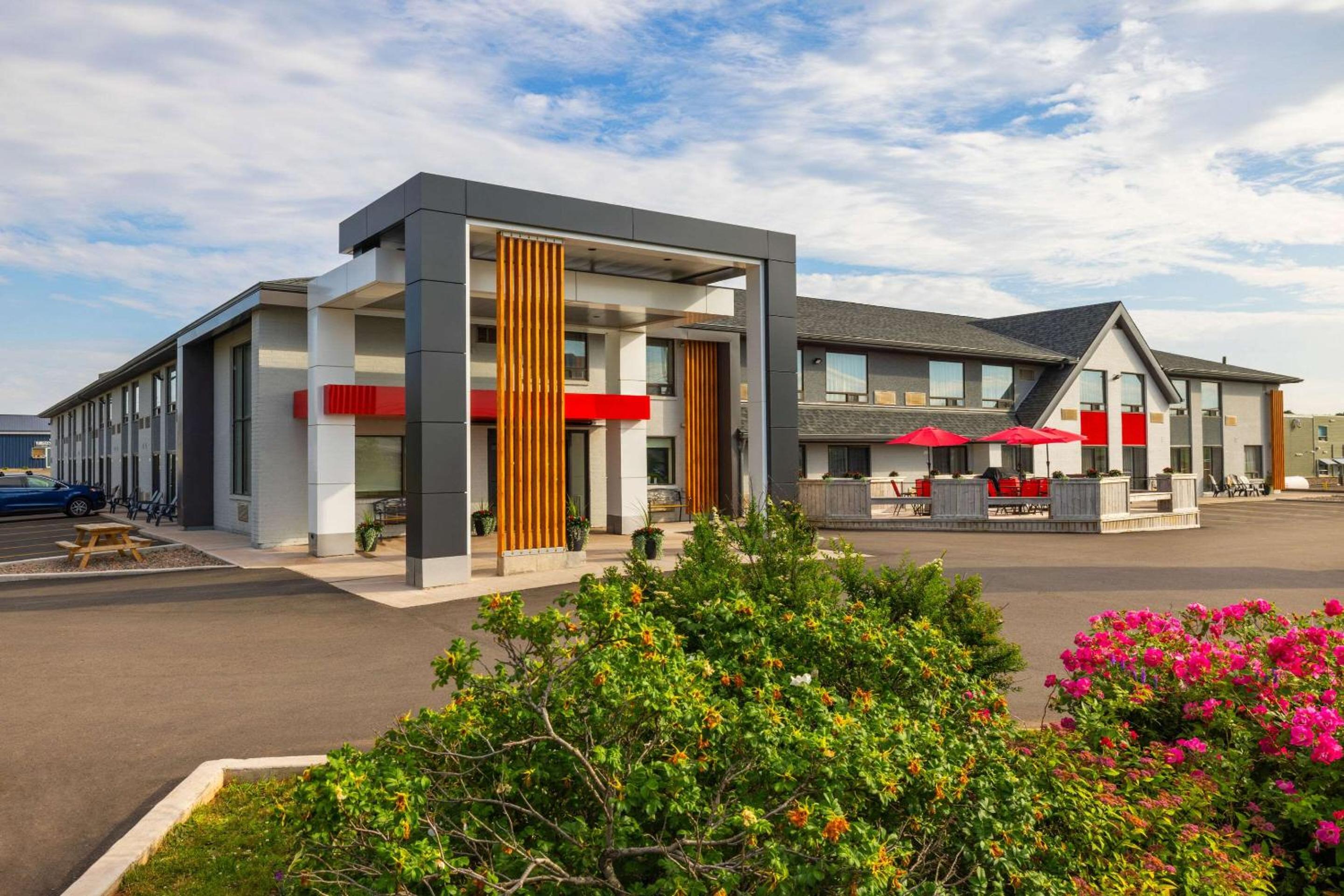 Comfort Inn - Image 2