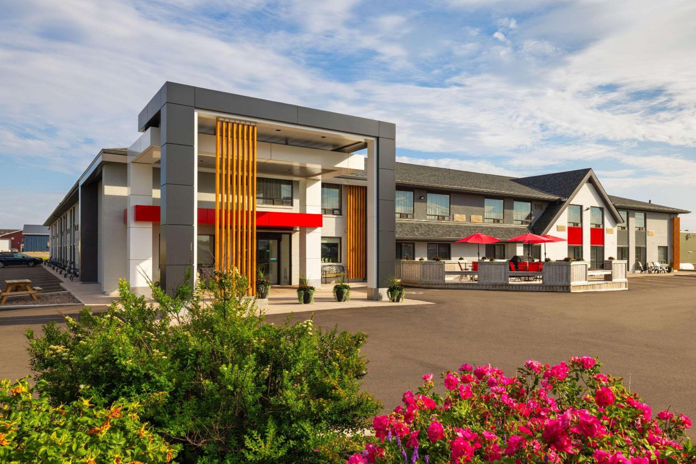 Comfort Inn - Image 4