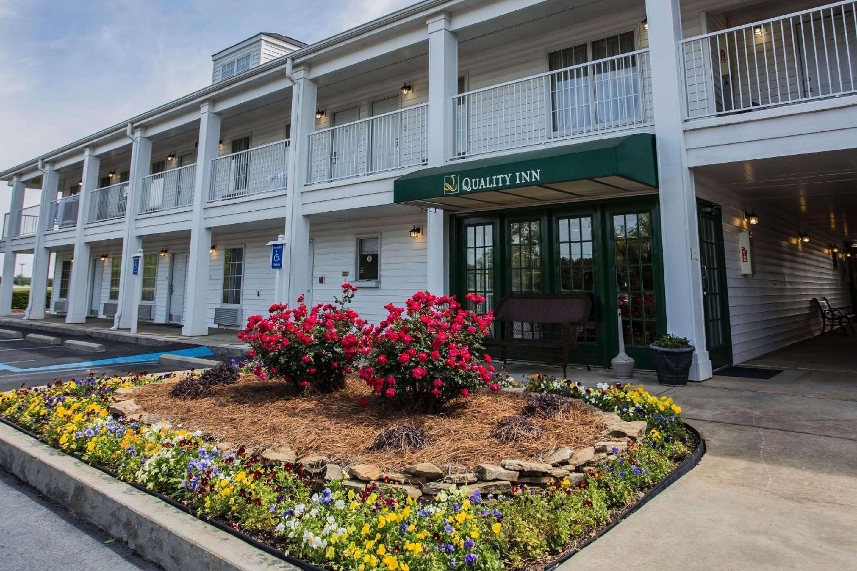 Quality Inn Waynesboro view 2