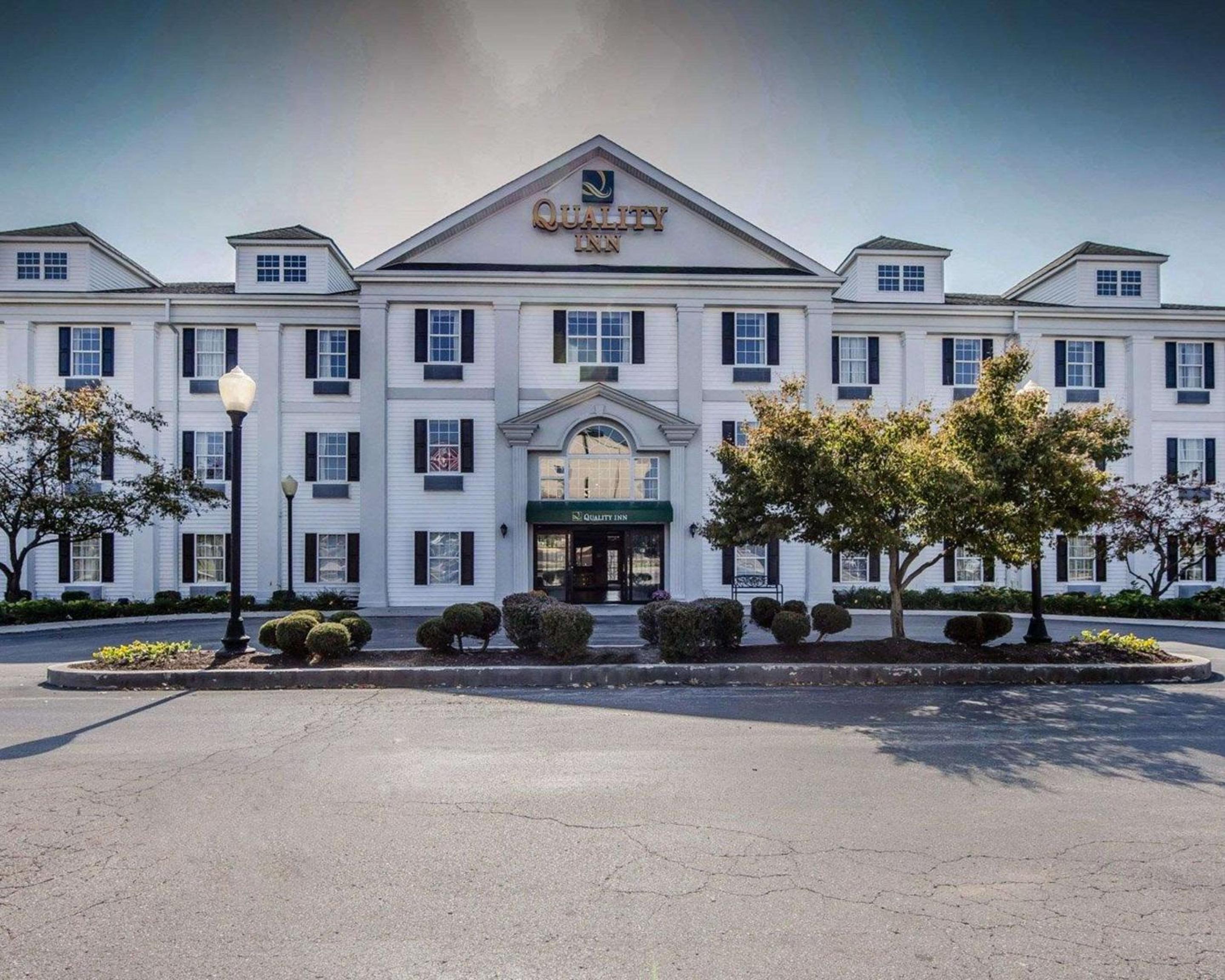 Berea Vacations - Quality Inn - Property Image 2