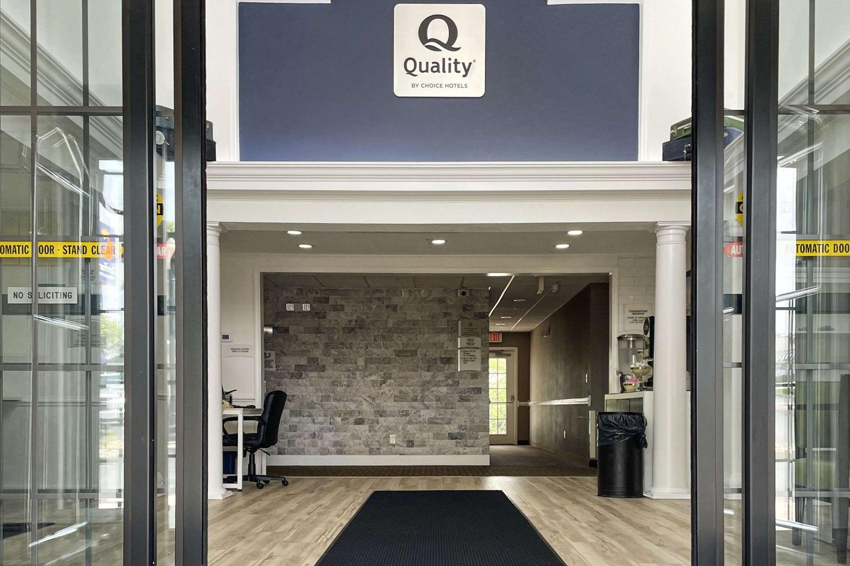 Berea Vacations - Quality Inn - Property Image 3