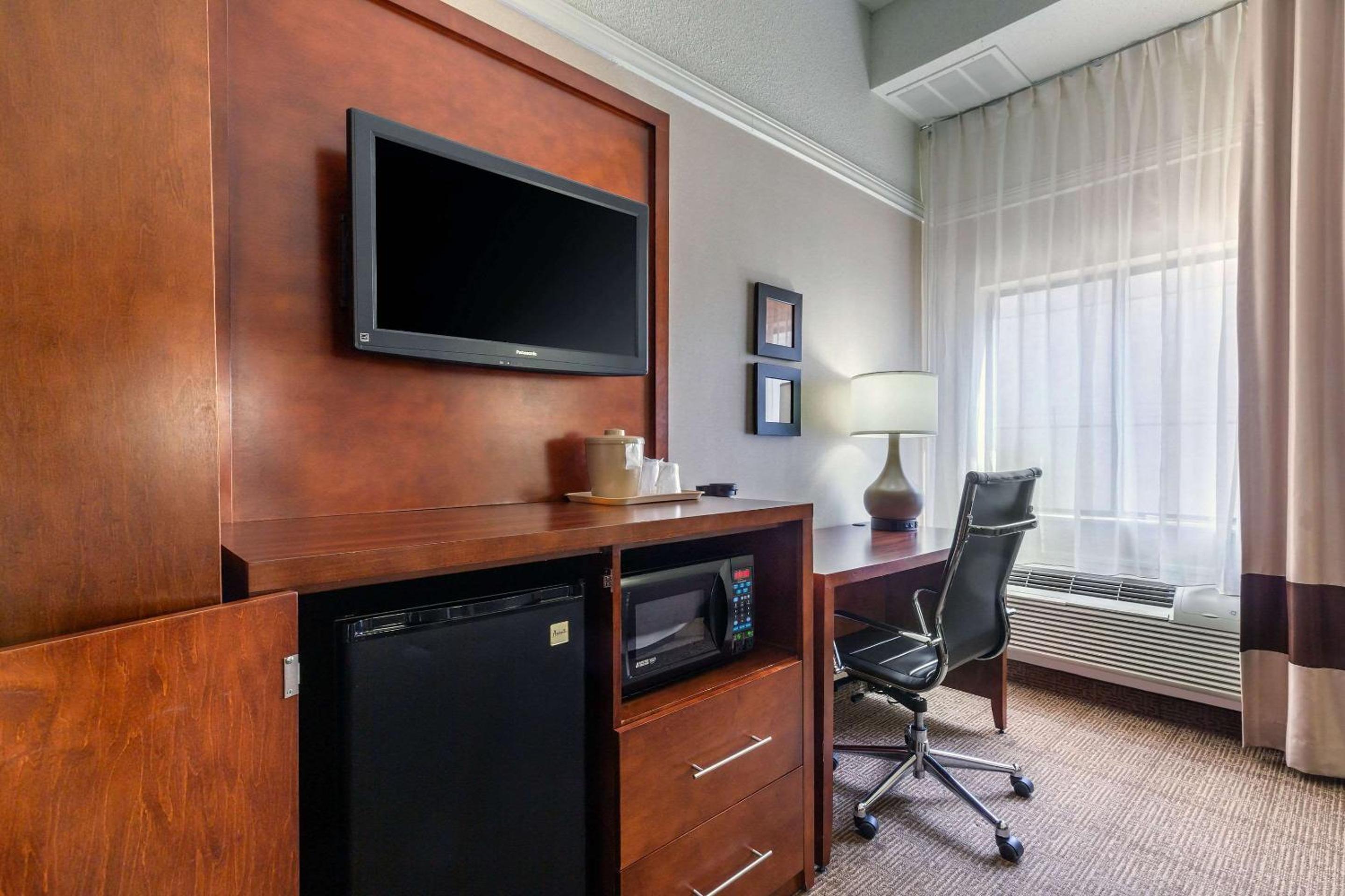 Rutland Vacations - Comfort Inn Rutland - Killington - Property Image 14