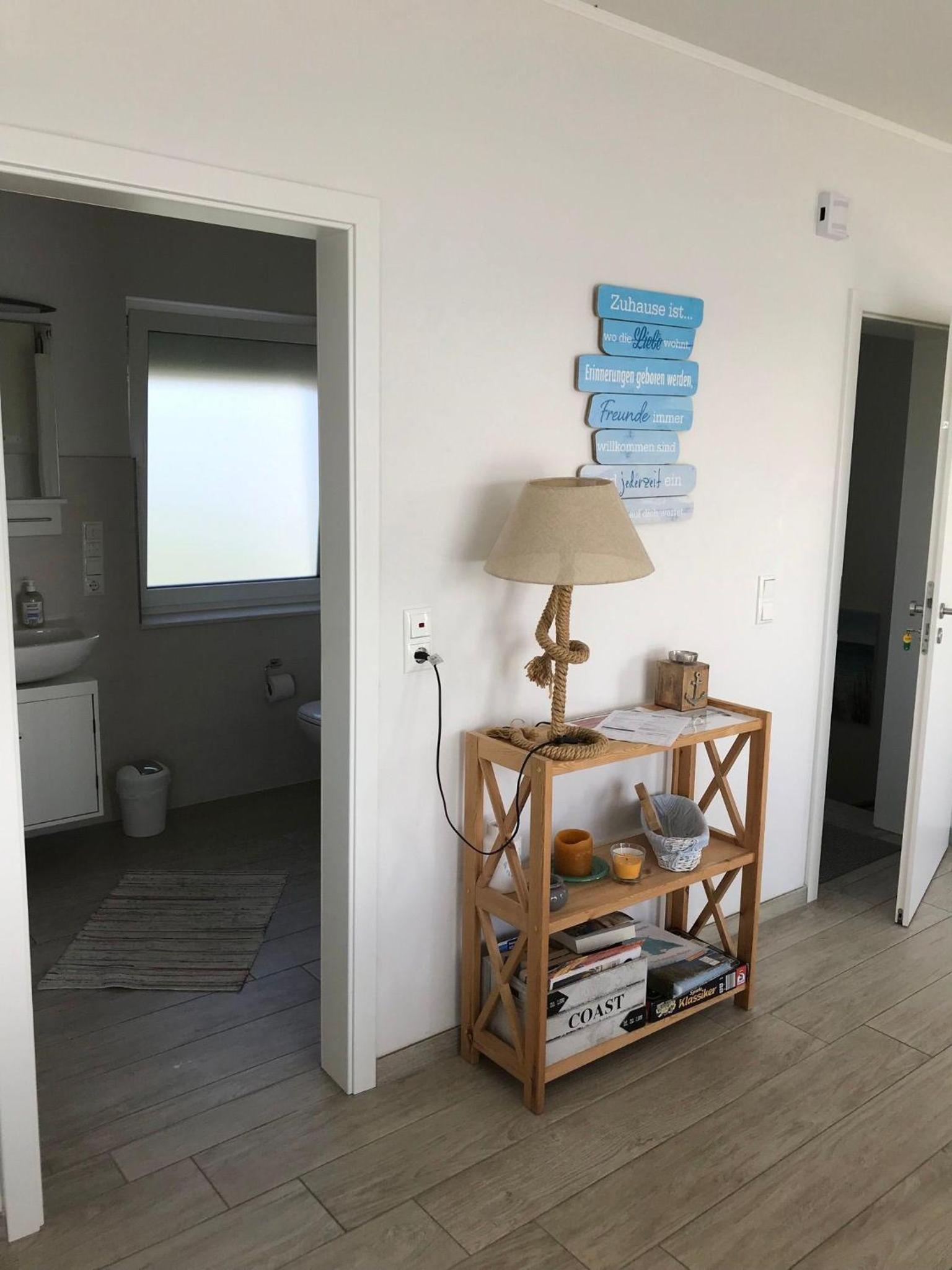 Strandhaus-Appartment-Rauchschwalbe view 4